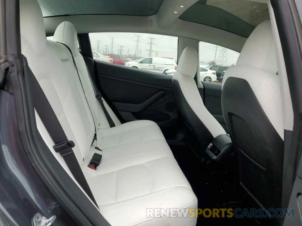 10 Photograph of a damaged car 5YJ3E1EA6PF696574 TESLA MODEL 3 2023