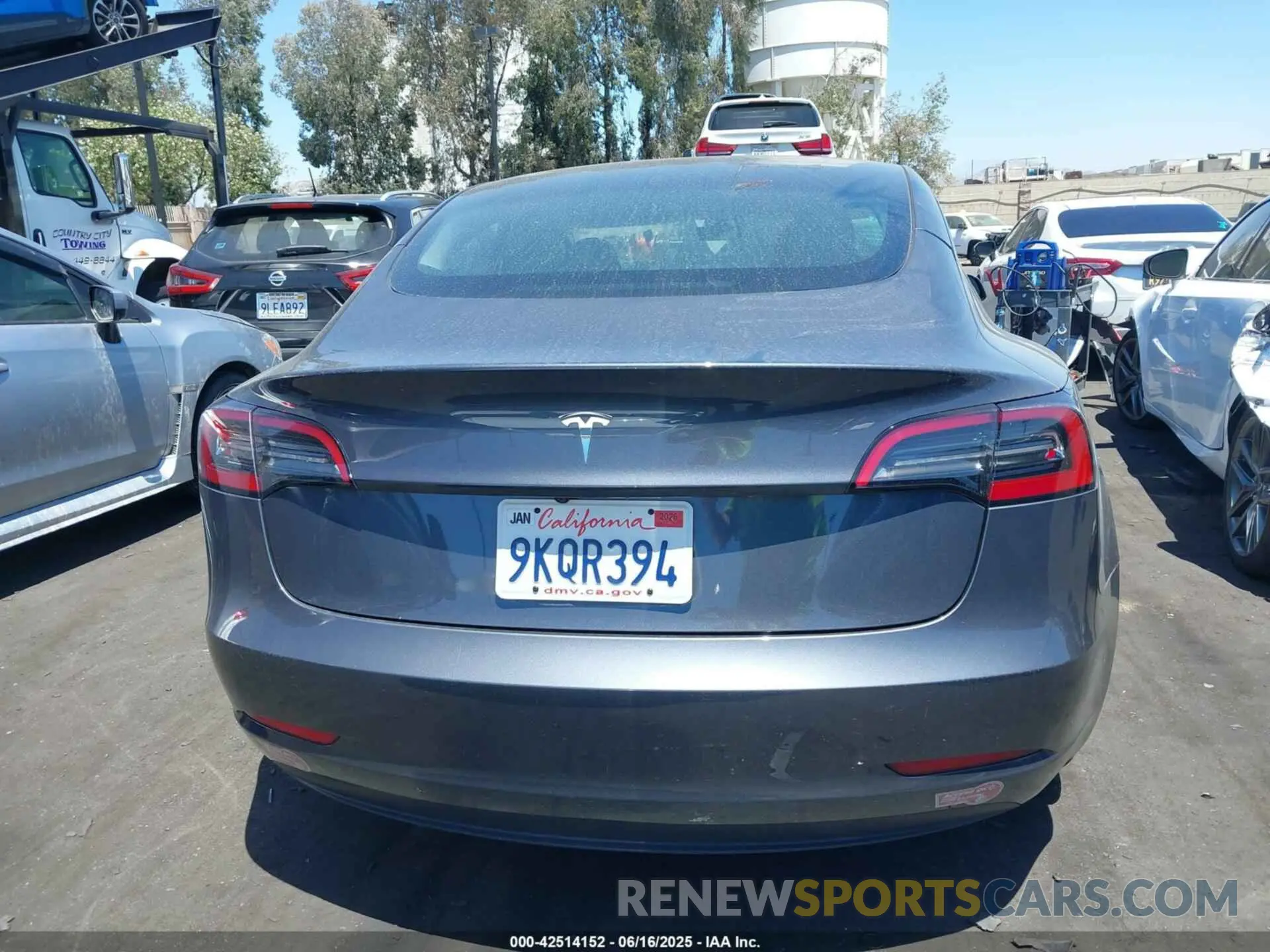 16 Photograph of a damaged car 5YJ3E1EA6PF709680 TESLA MODEL 3 2023