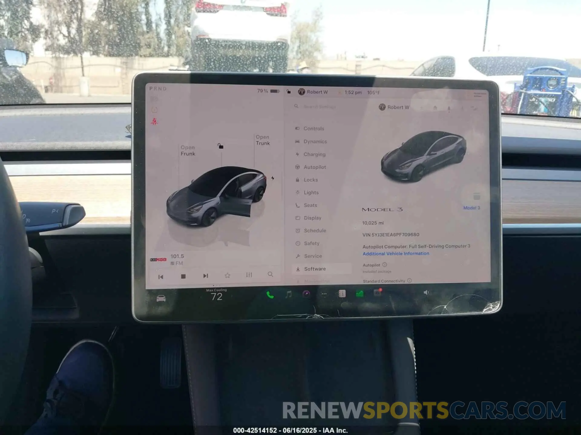 18 Photograph of a damaged car 5YJ3E1EA6PF709680 TESLA MODEL 3 2023