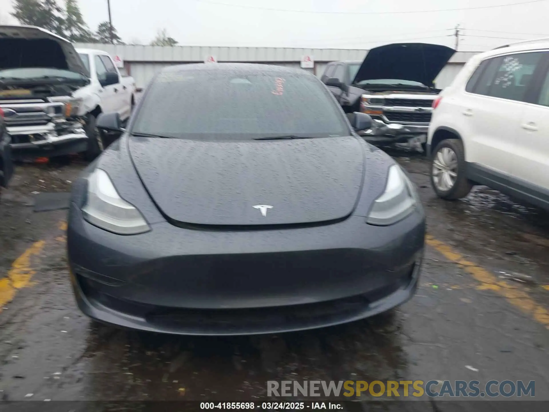 11 Фотография поврежденного автомобиля 5YJ3E1EA7PF403183 TESLA MODEL 3 2023