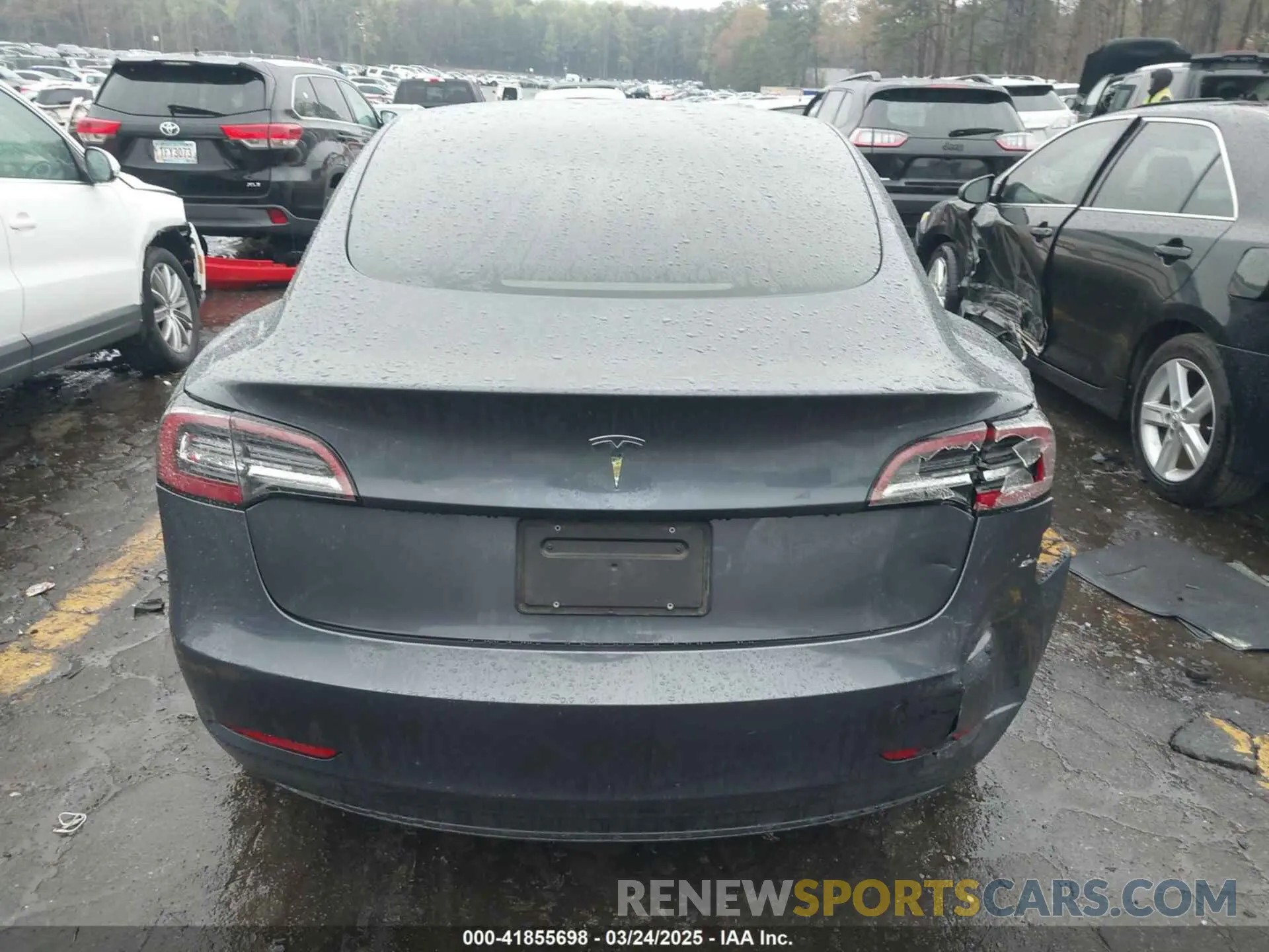 15 Фотография поврежденного автомобиля 5YJ3E1EA7PF403183 TESLA MODEL 3 2023