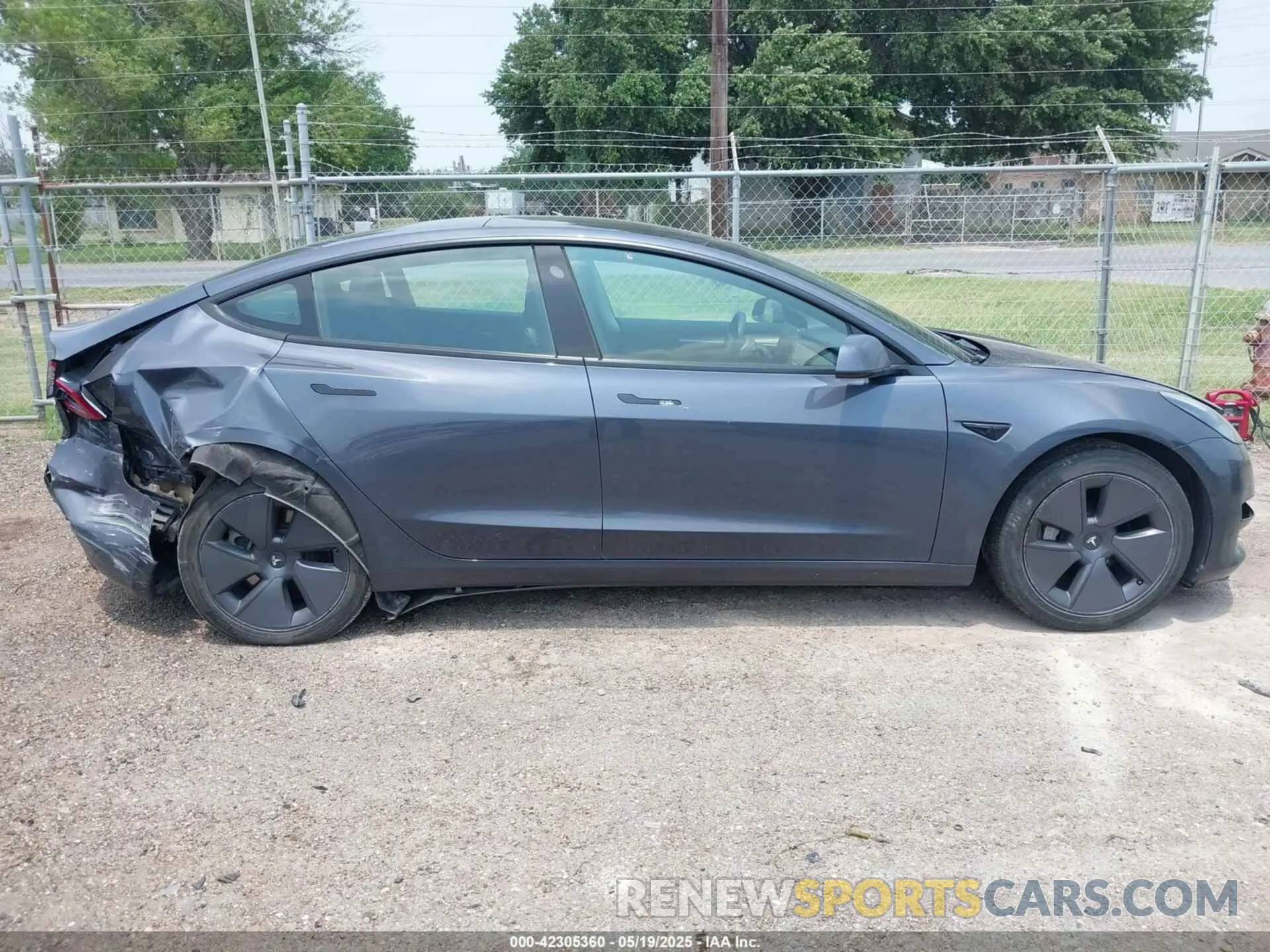 13 Photograph of a damaged car 5YJ3E1EA7PF409243 TESLA MODEL 3 2023