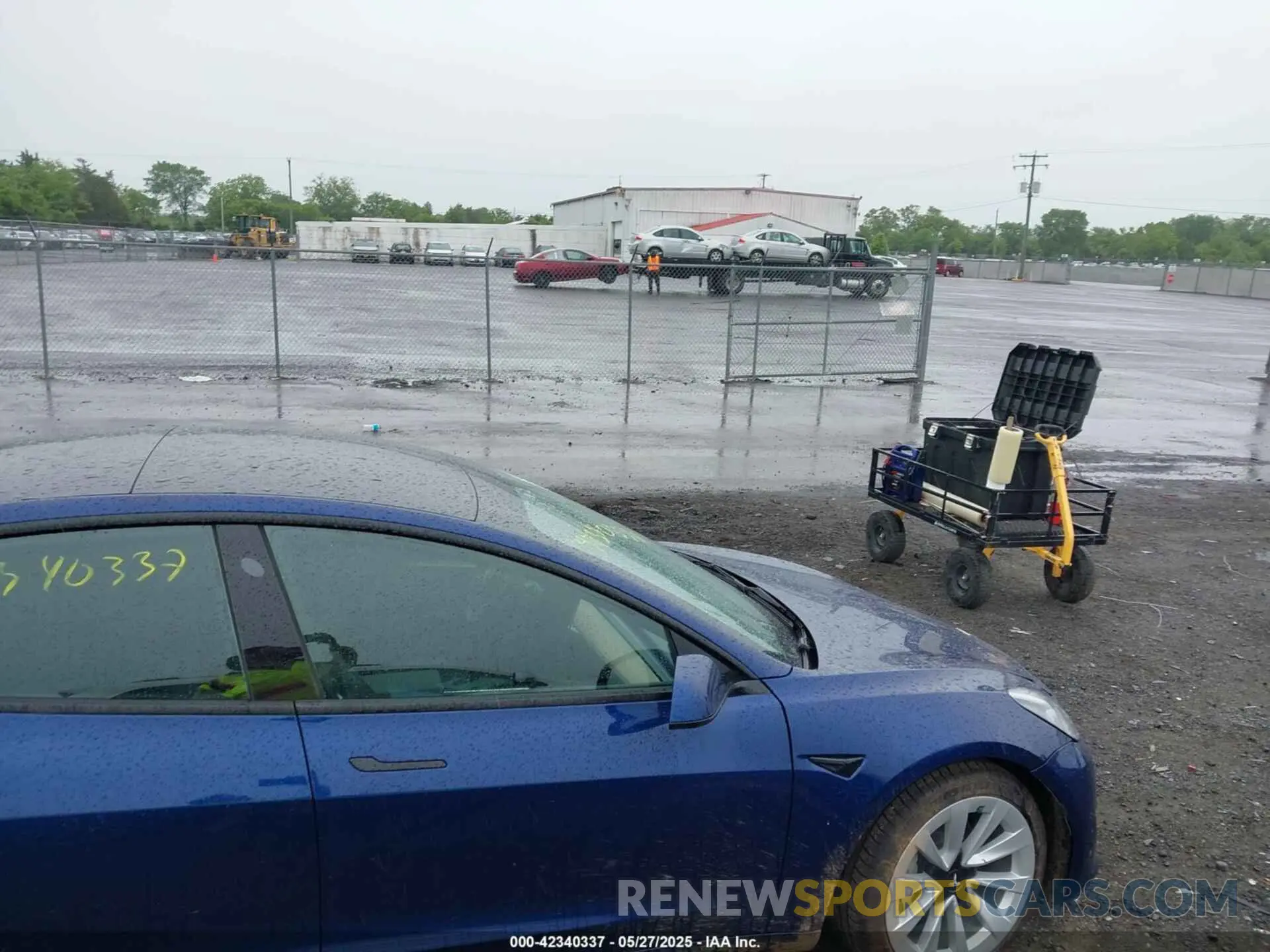 13 Фотография поврежденного автомобиля 5YJ3E1EA7PF436314 TESLA MODEL 3 2023