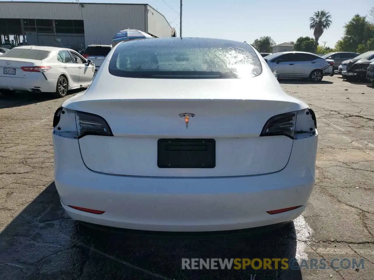6 Фотография поврежденного автомобиля 5YJ3E1EA7PF450343 TESLA MODEL 3 2023