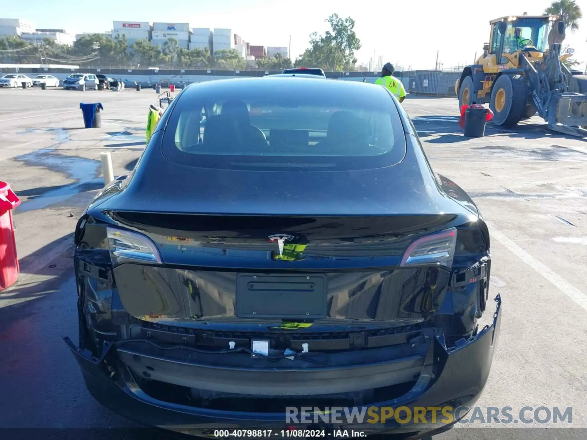 17 Photograph of a damaged car 5YJ3E1EA7PF456899 TESLA MODEL 3 2023