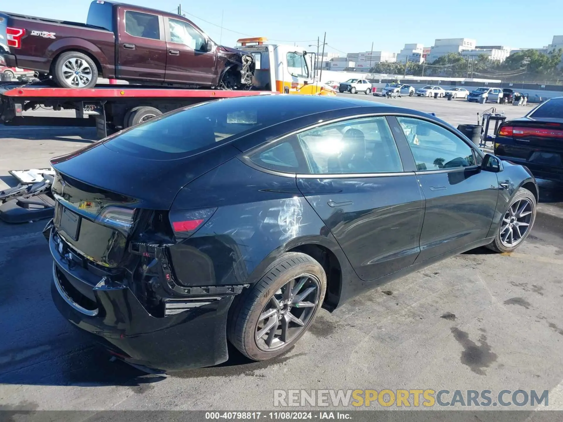 4 Photograph of a damaged car 5YJ3E1EA7PF456899 TESLA MODEL 3 2023