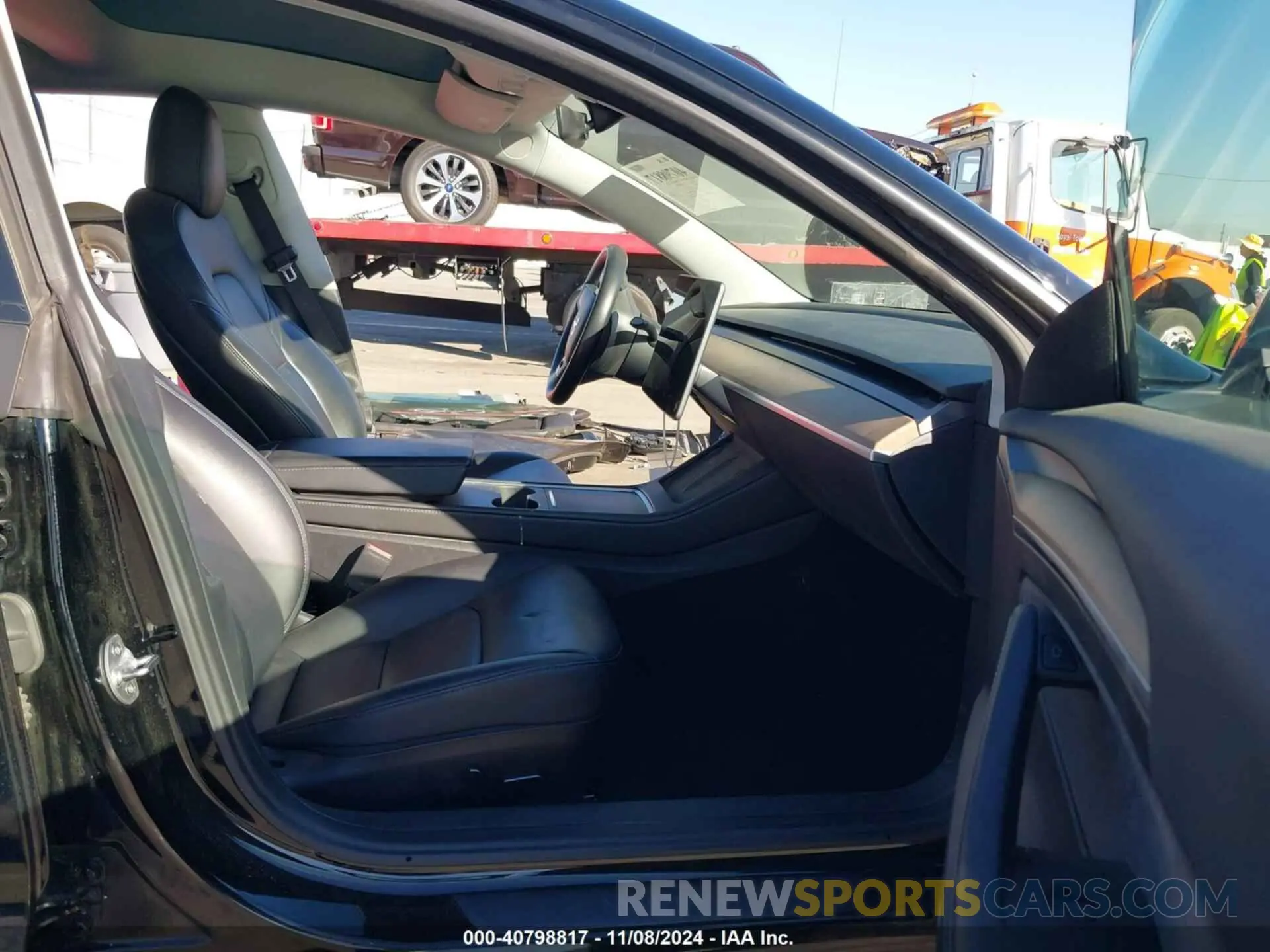 5 Photograph of a damaged car 5YJ3E1EA7PF456899 TESLA MODEL 3 2023