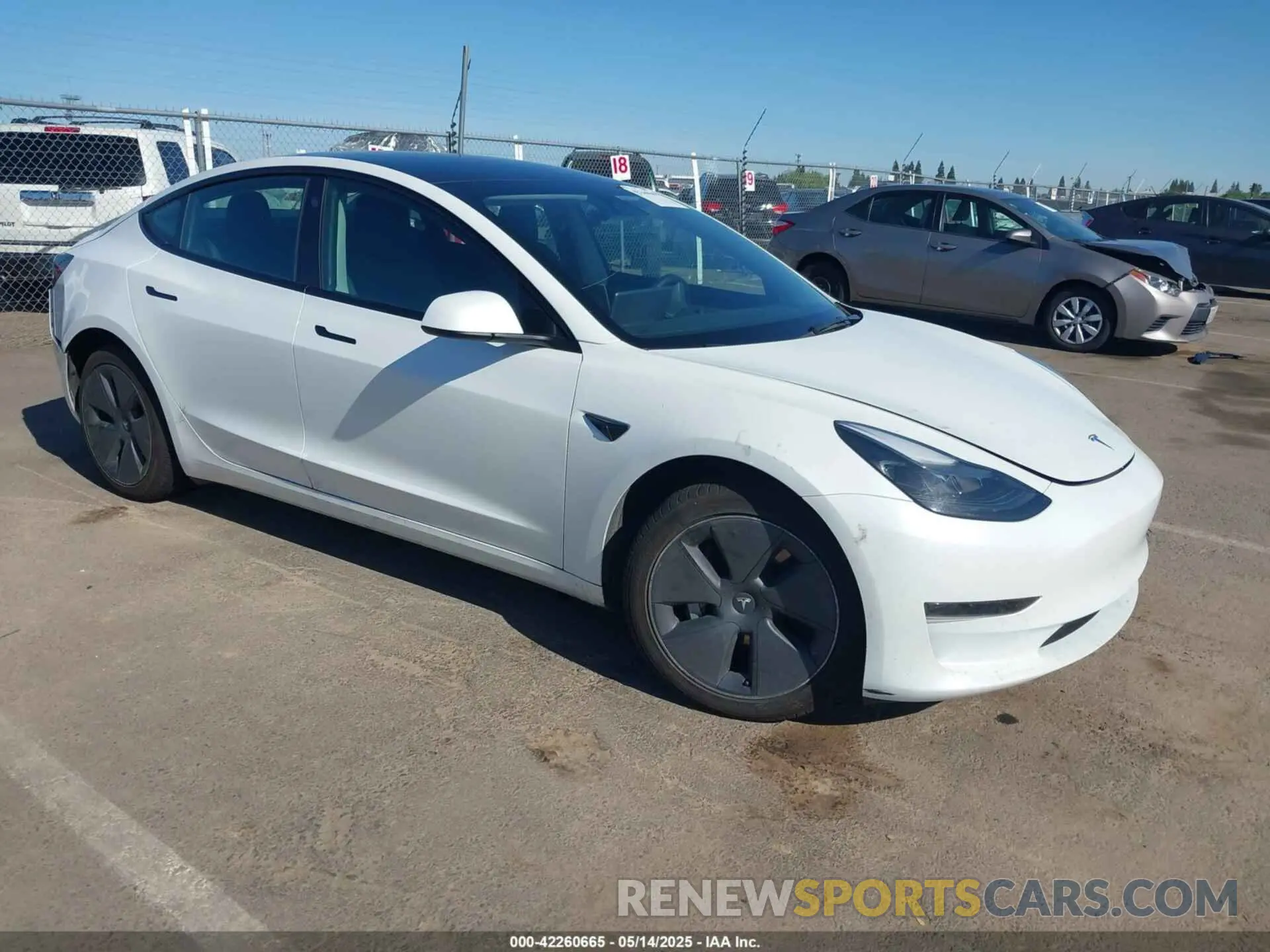 1 Photograph of a damaged car 5YJ3E1EA7PF486811 TESLA MODEL 3 2023