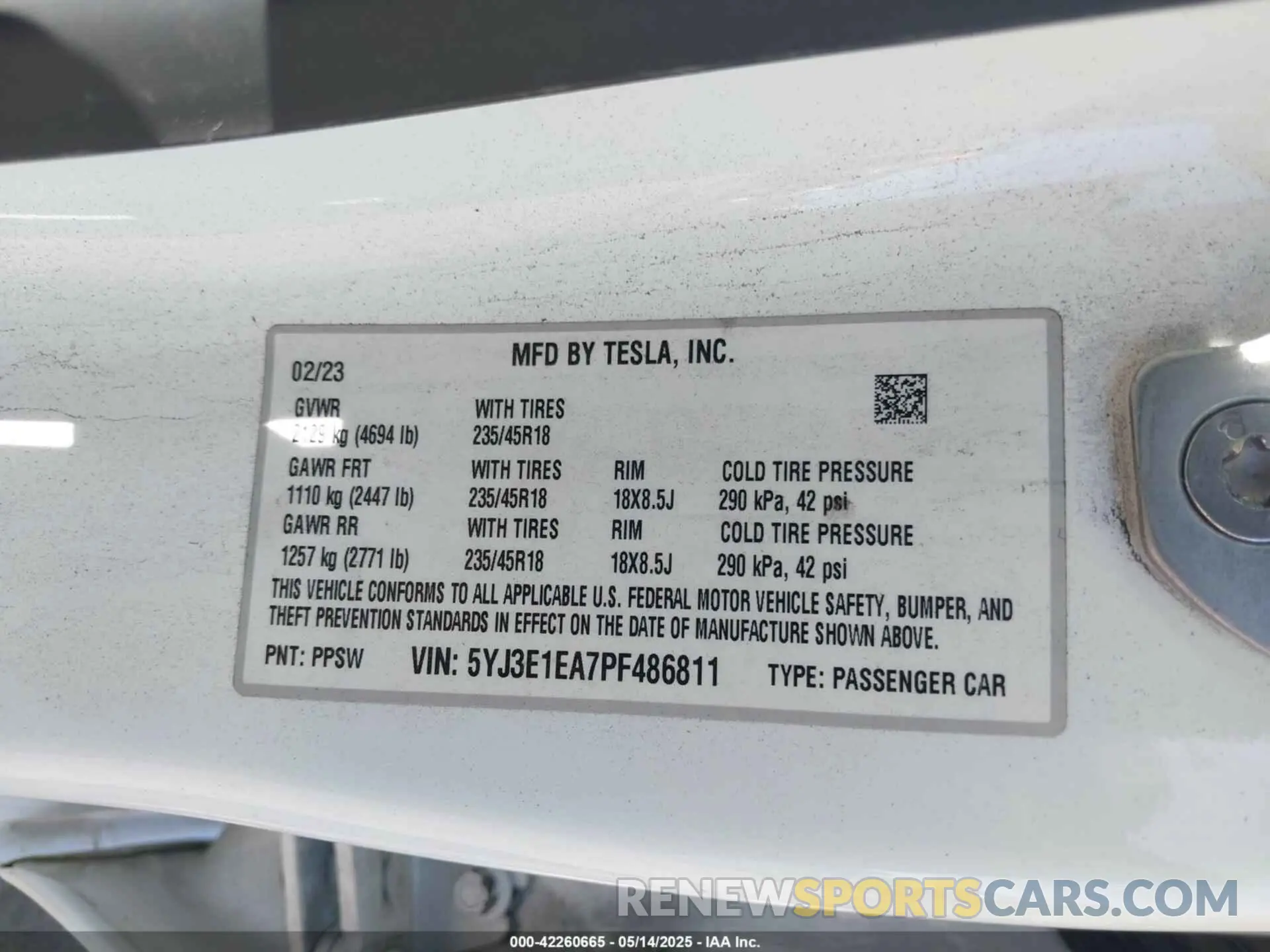 9 Photograph of a damaged car 5YJ3E1EA7PF486811 TESLA MODEL 3 2023