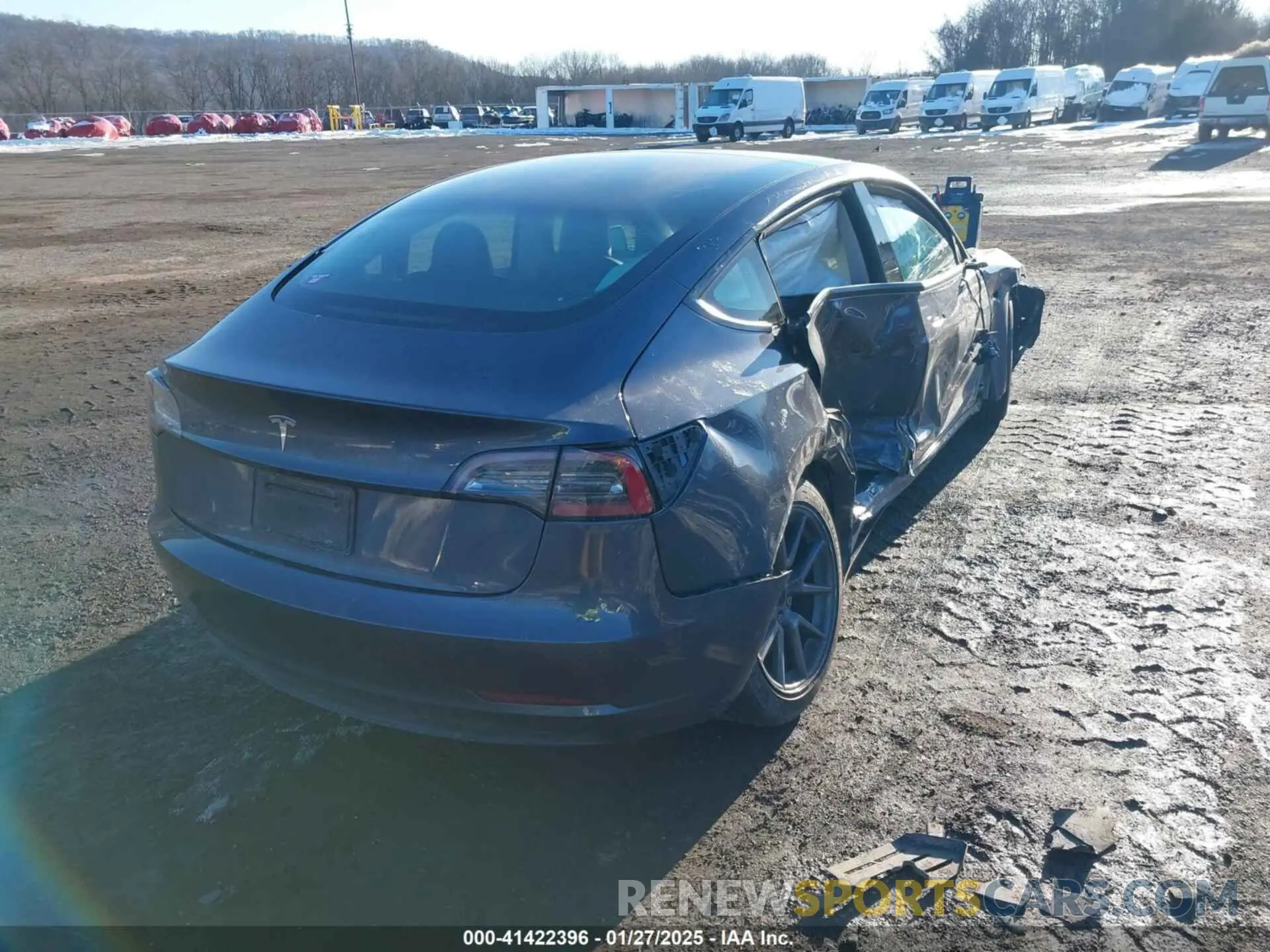4 Photograph of a damaged car 5YJ3E1EA7PF509567 TESLA MODEL 3 2023