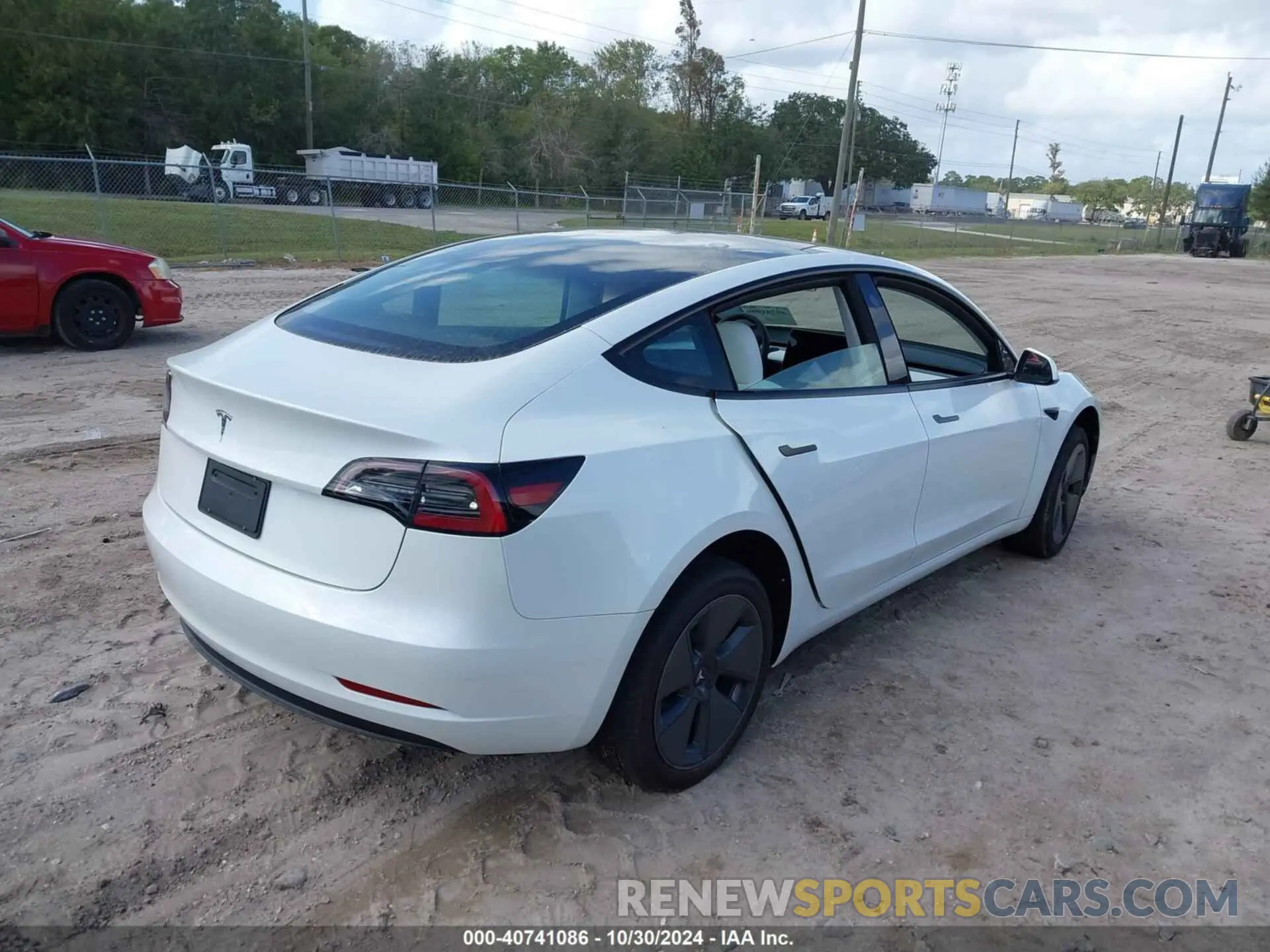 4 Photograph of a damaged car 5YJ3E1EA7PF516762 TESLA MODEL 3 2023