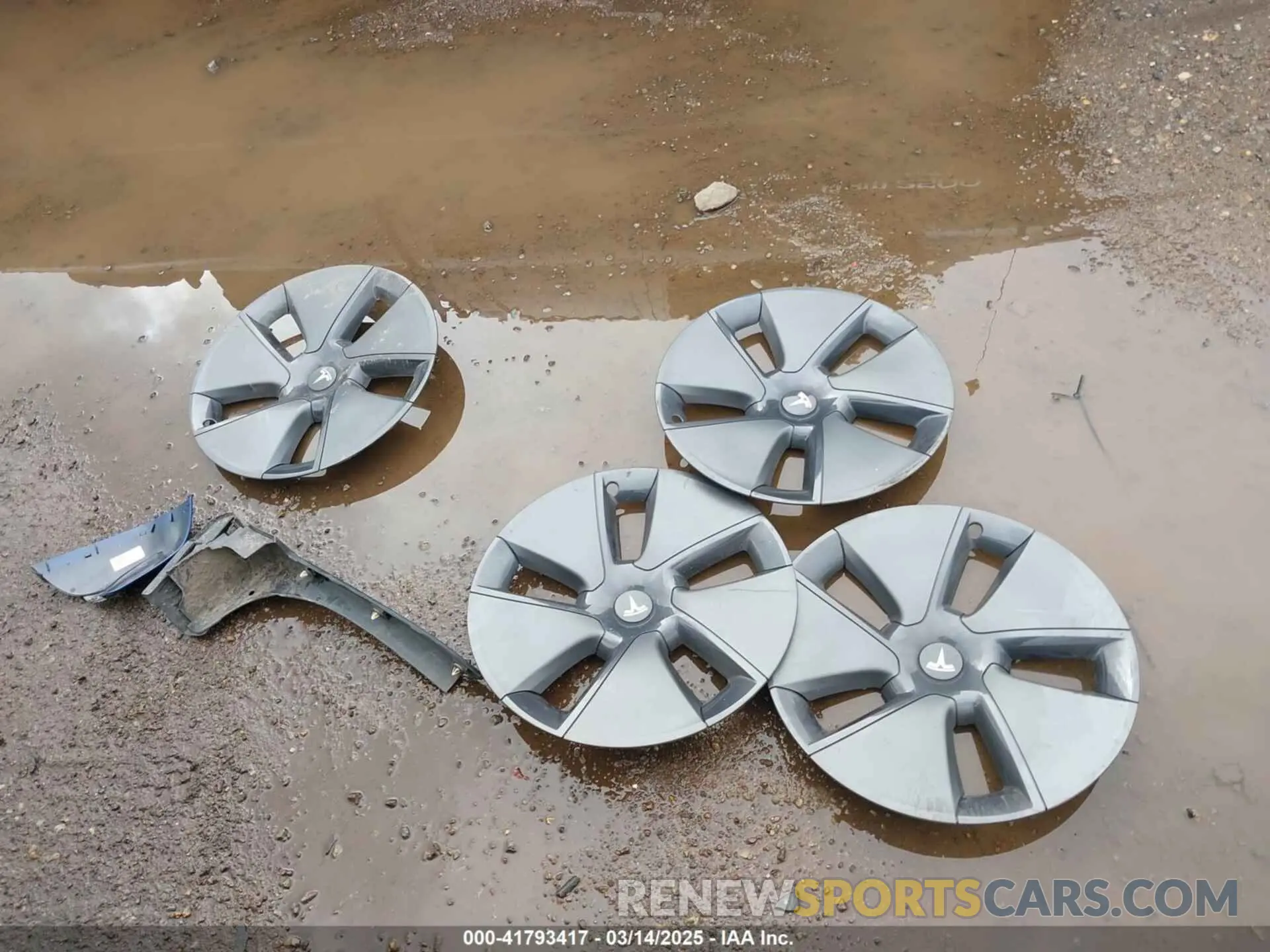 12 Photograph of a damaged car 5YJ3E1EA7PF560888 TESLA MODEL 3 2023