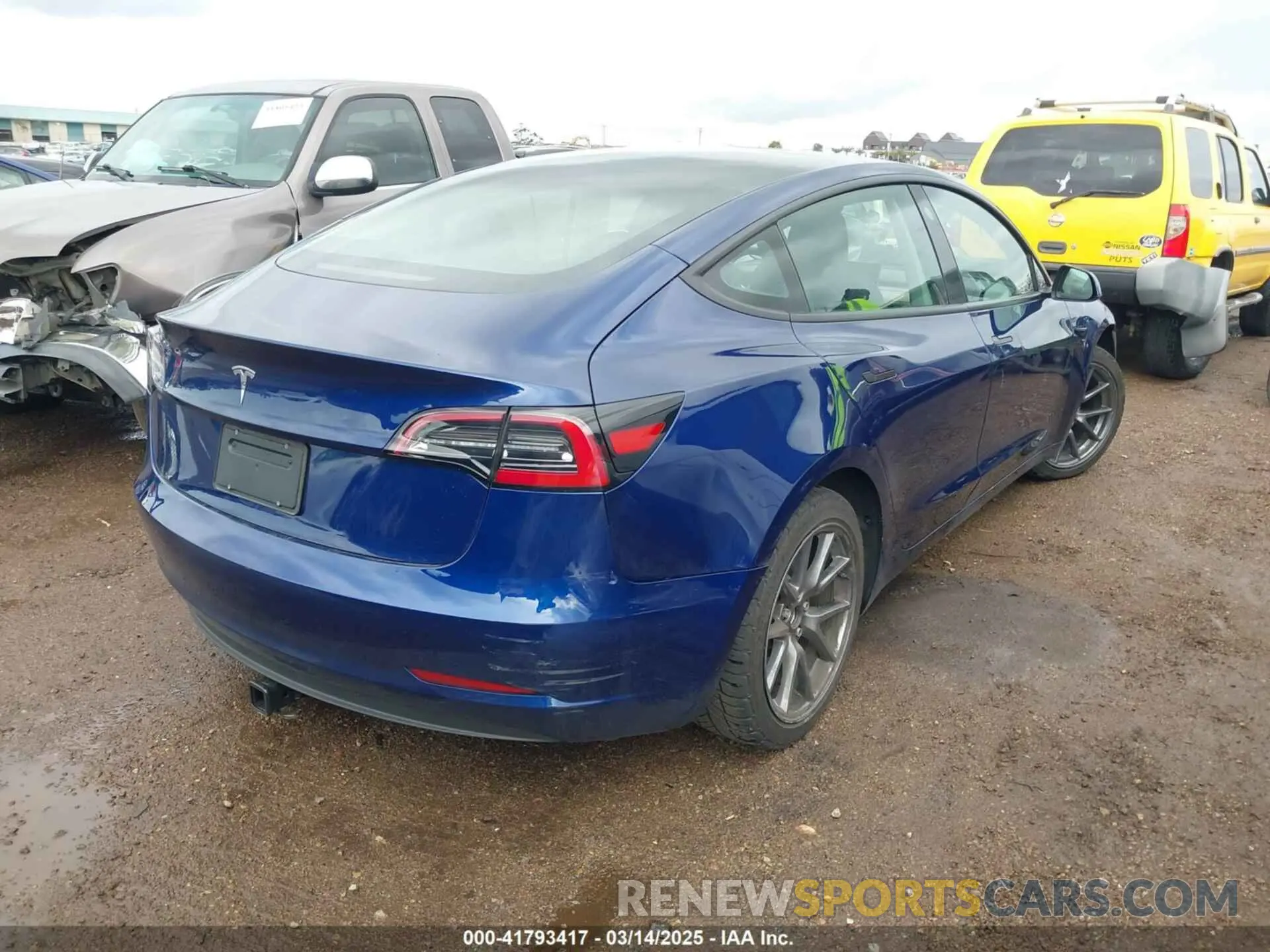4 Photograph of a damaged car 5YJ3E1EA7PF560888 TESLA MODEL 3 2023