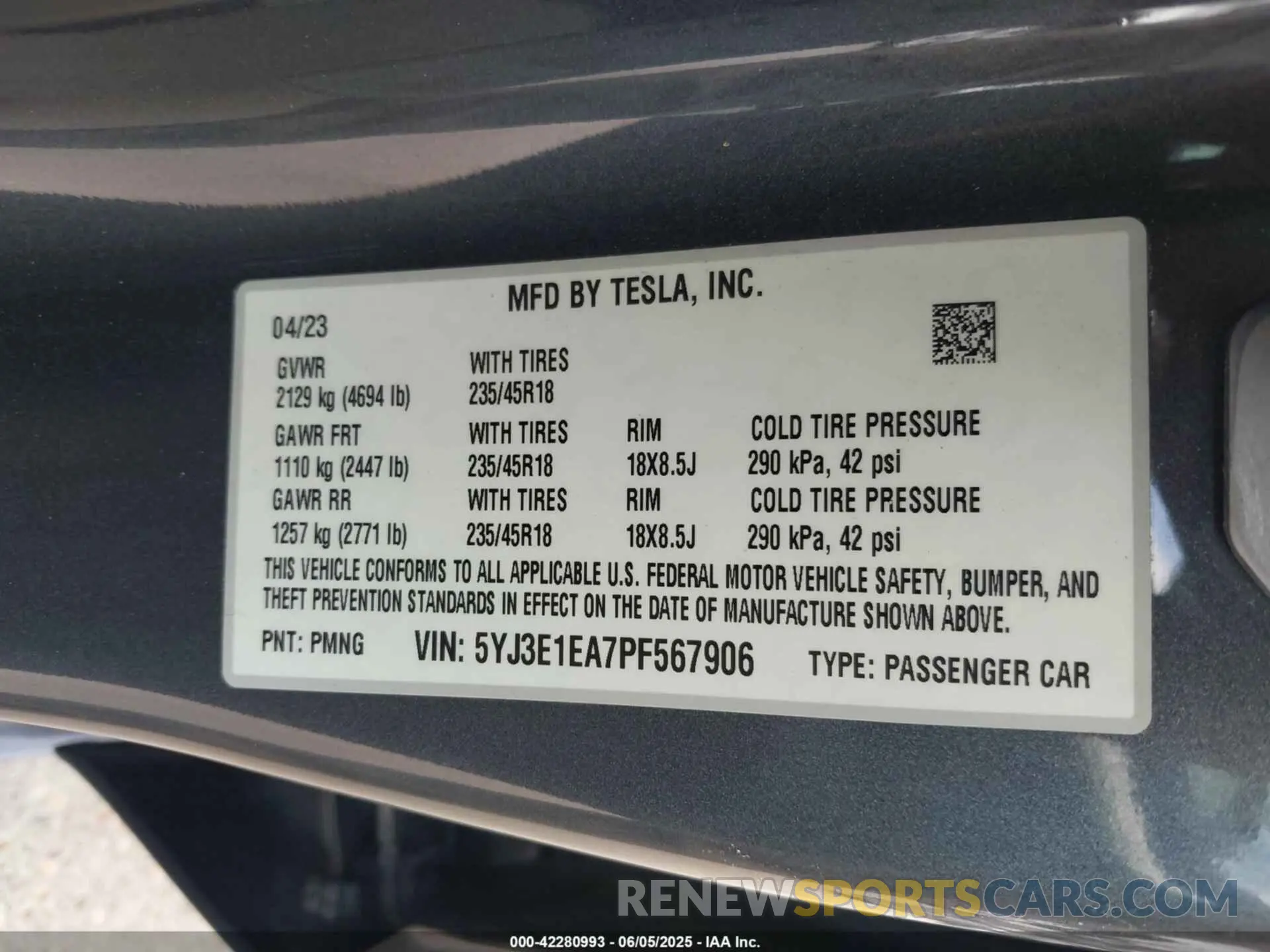 9 Photograph of a damaged car 5YJ3E1EA7PF567906 TESLA MODEL 3 2023