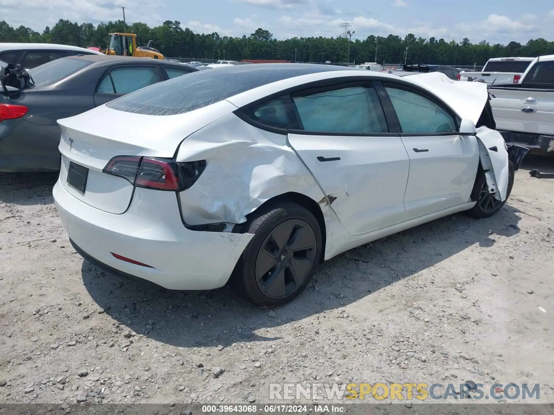 4 Photograph of a damaged car 5YJ3E1EA7PF568456 TESLA MODEL 3 2023