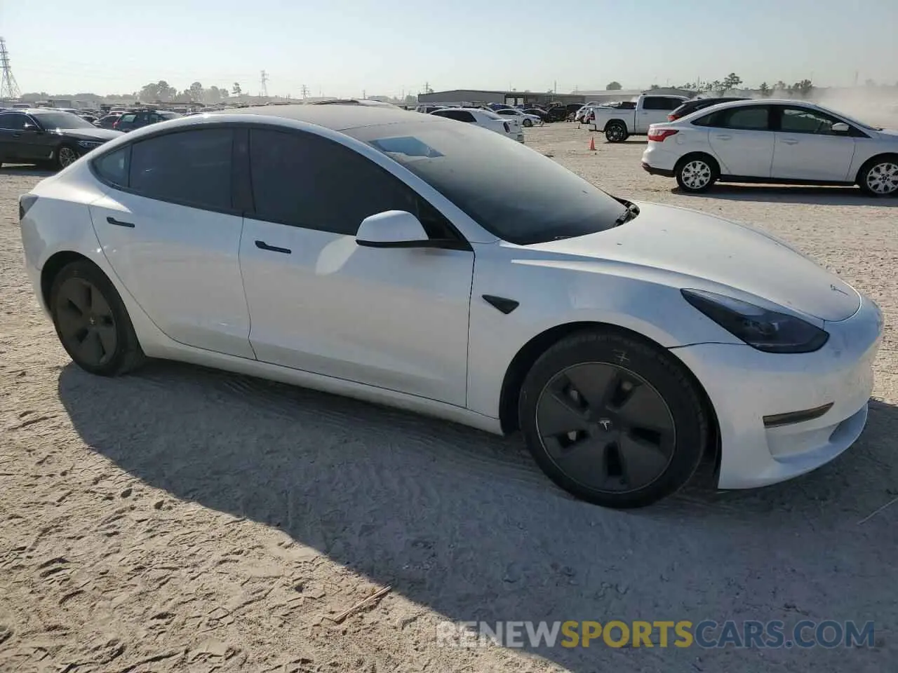 4 Photograph of a damaged car 5YJ3E1EA7PF572281 TESLA MODEL 3 2023