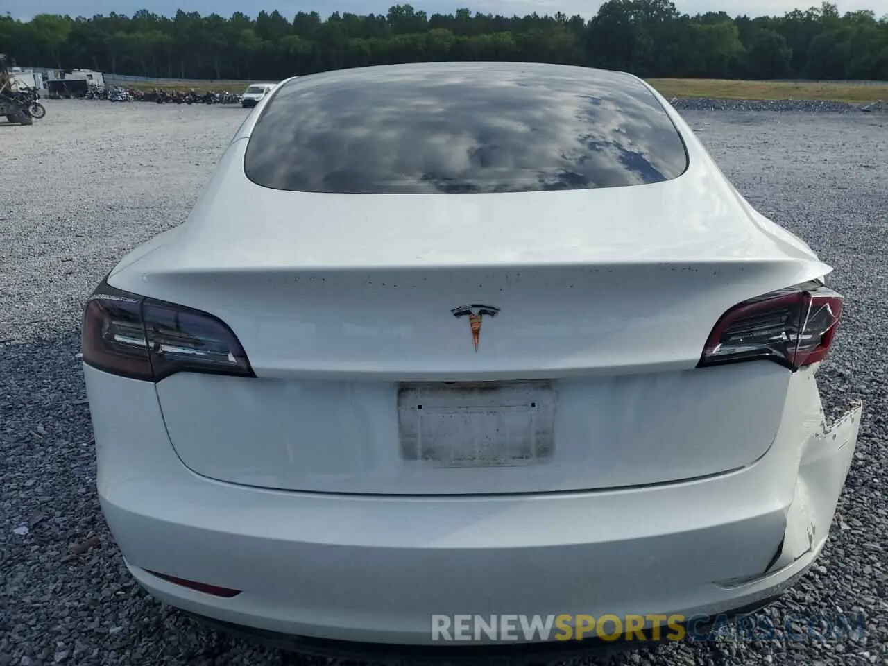 6 Photograph of a damaged car 5YJ3E1EA7PF573852 TESLA MODEL 3 2023