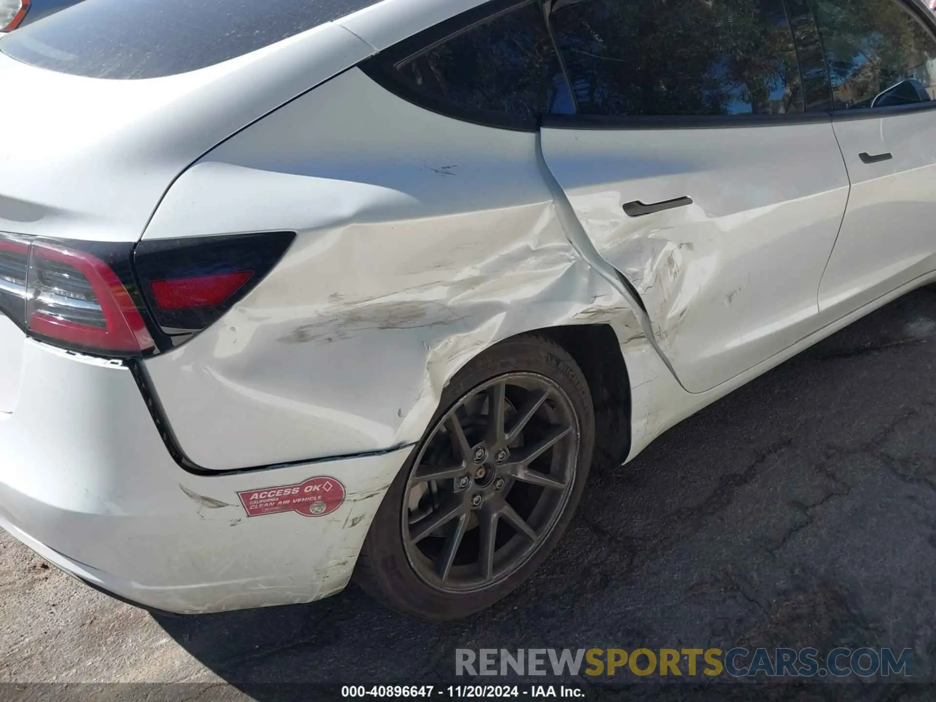 6 Photograph of a damaged car 5YJ3E1EA7PF574368 TESLA MODEL 3 2023