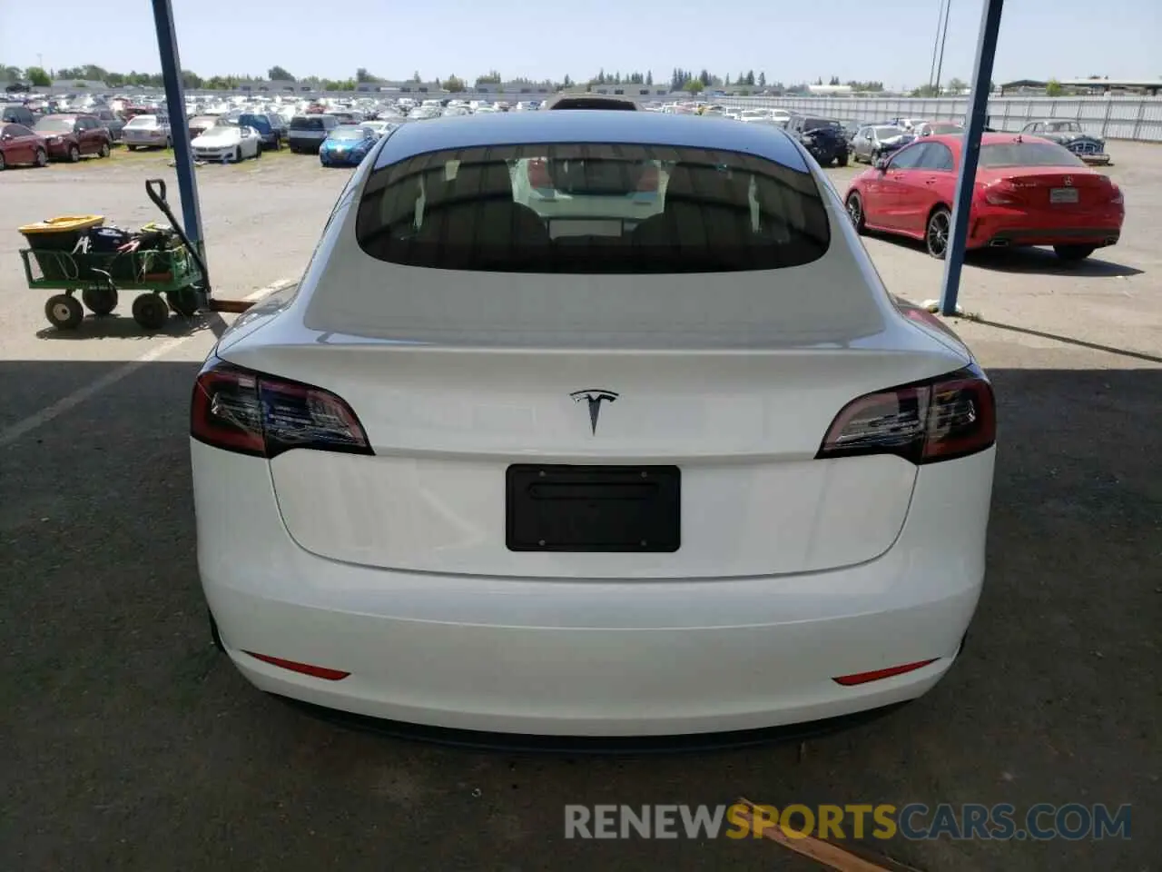 6 Photograph of a damaged car 5YJ3E1EA7PF579277 TESLA MODEL 3 2023