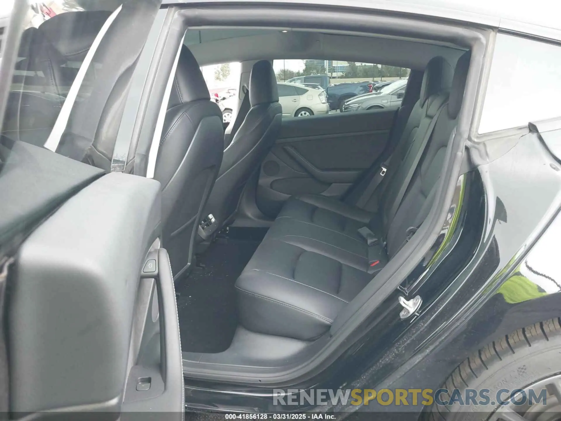 8 Фотография поврежденного автомобиля 5YJ3E1EA7PF587427 TESLA MODEL 3 2023