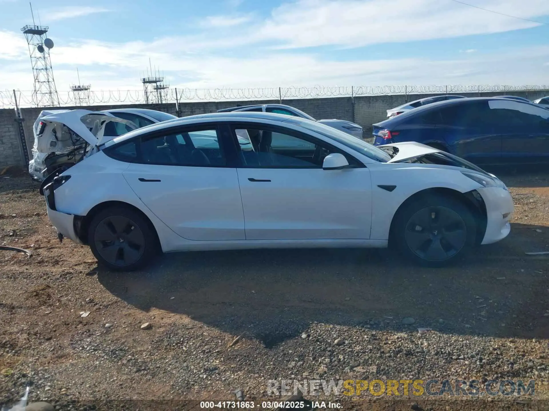 13 Фотография поврежденного автомобиля 5YJ3E1EA7PF594992 TESLA MODEL 3 2023