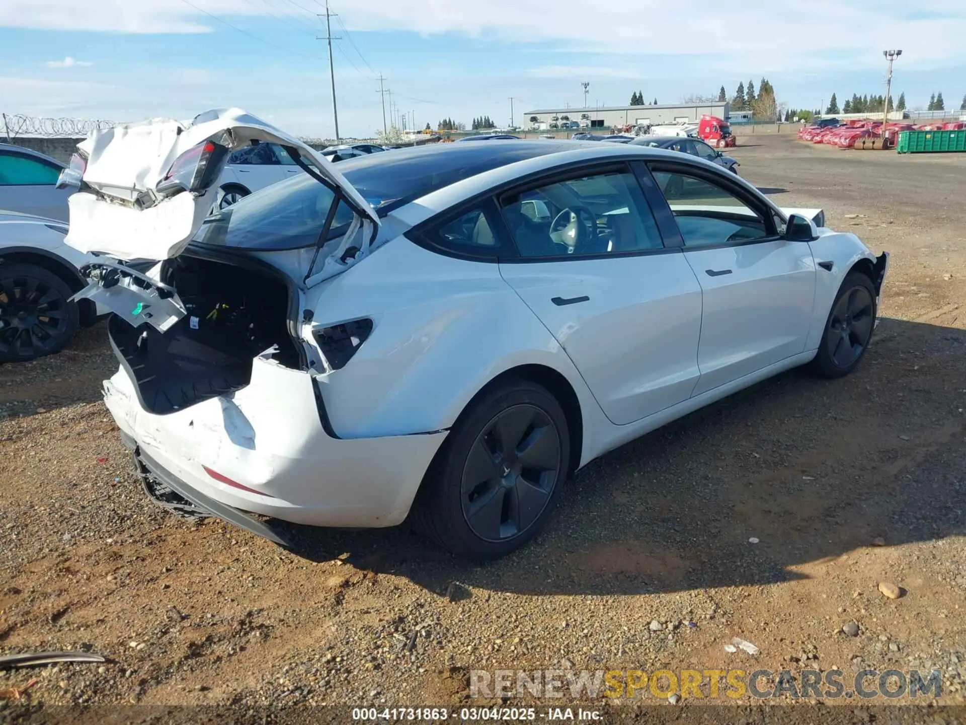 4 Фотография поврежденного автомобиля 5YJ3E1EA7PF594992 TESLA MODEL 3 2023