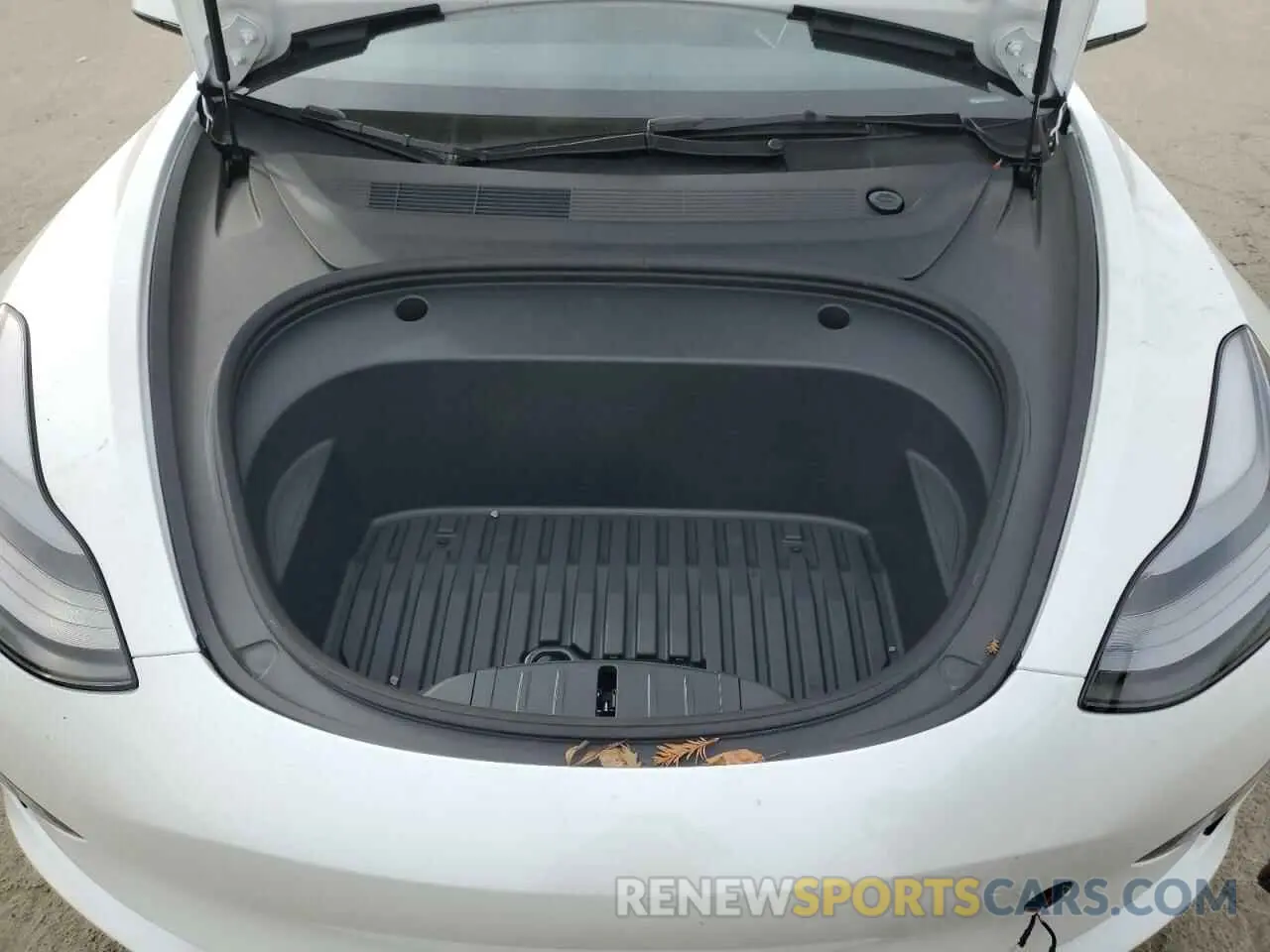 11 Фотография поврежденного автомобиля 5YJ3E1EA7PF598511 TESLA MODEL 3 2023