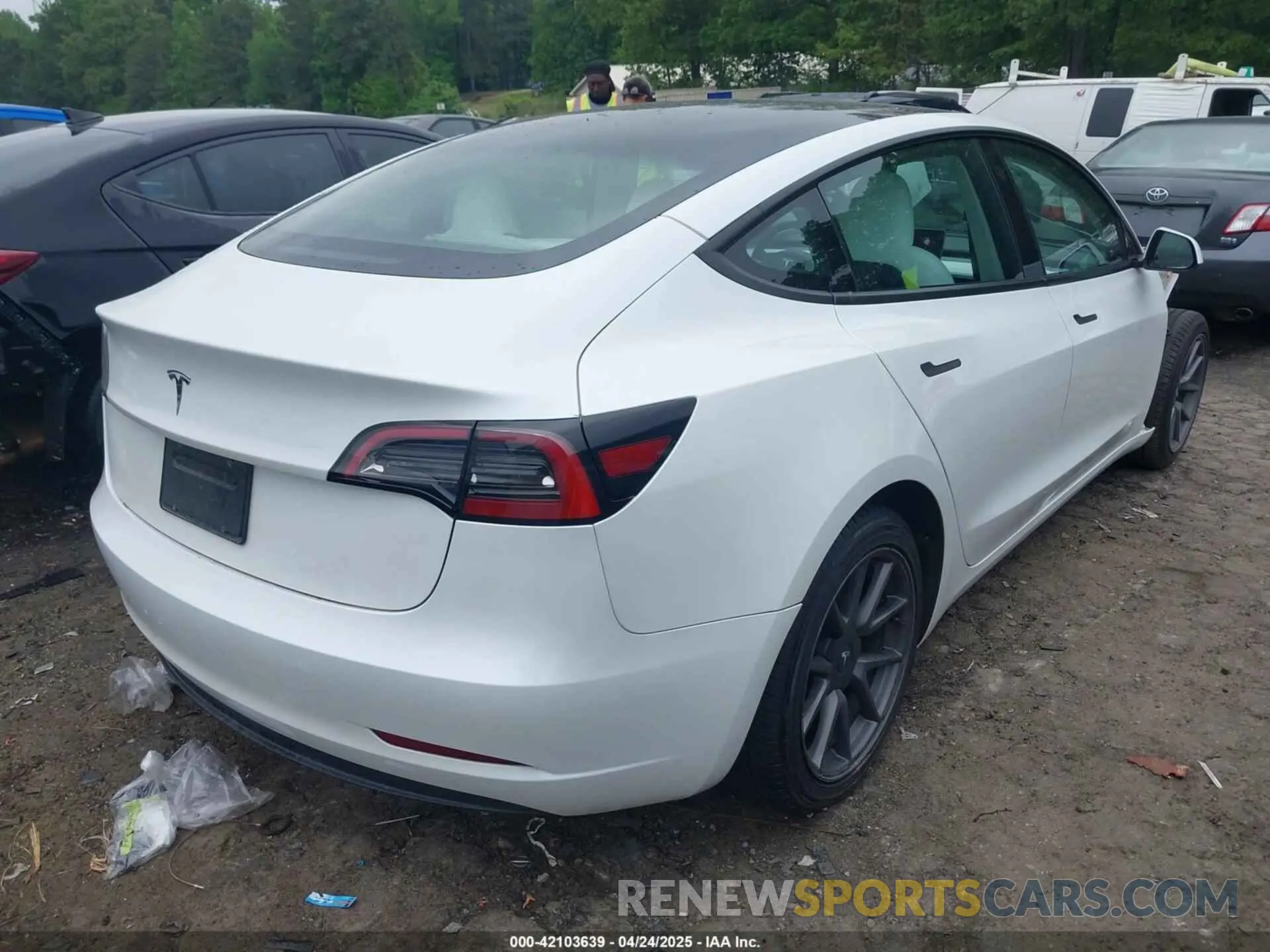 4 Фотография поврежденного автомобиля 5YJ3E1EA7PF604971 TESLA MODEL 3 2023