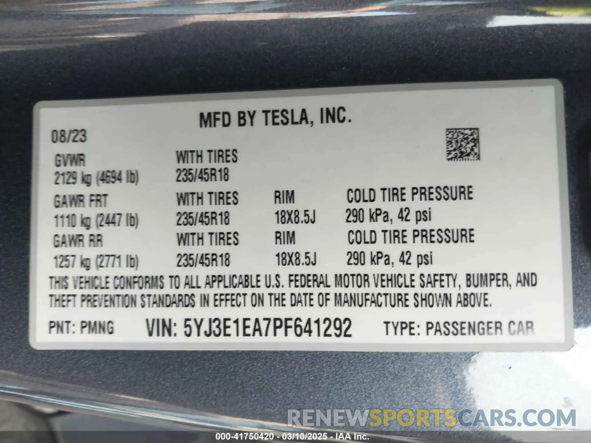 9 Photograph of a damaged car 5YJ3E1EA7PF641292 TESLA MODEL 3 2023