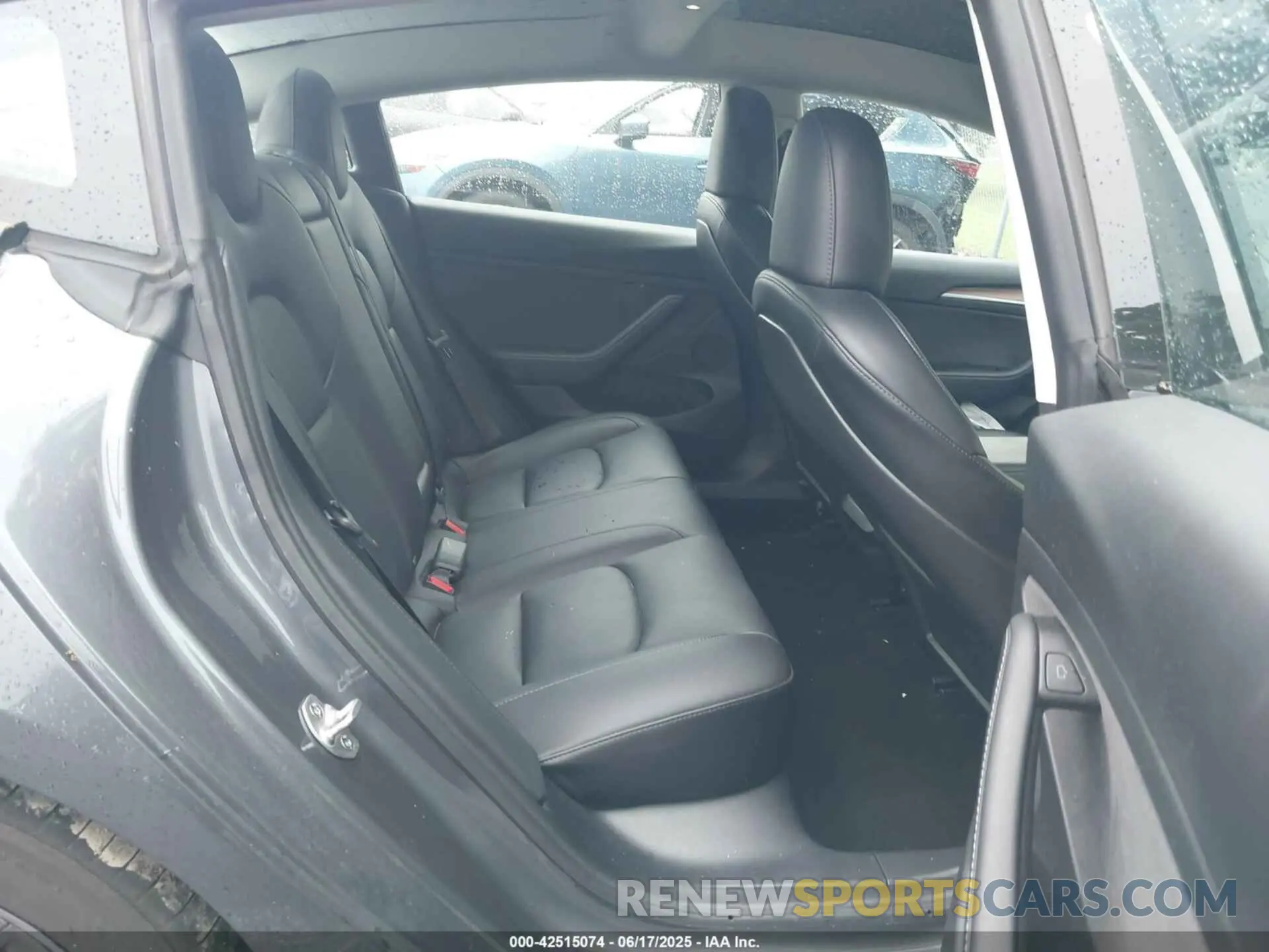 8 Фотография поврежденного автомобиля 5YJ3E1EA7PF658464 TESLA MODEL 3 2023