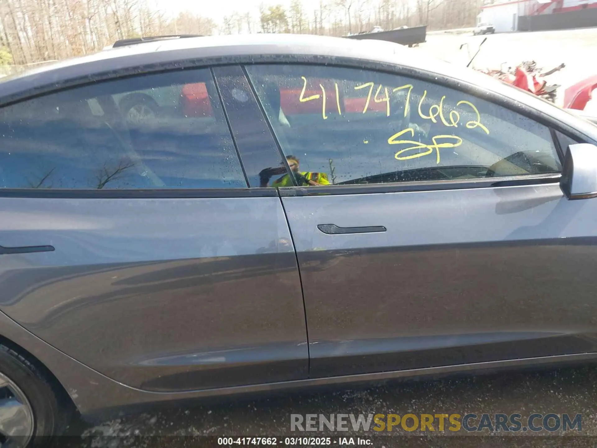 14 Photograph of a damaged car 5YJ3E1EA7PF674048 TESLA MODEL 3 2023