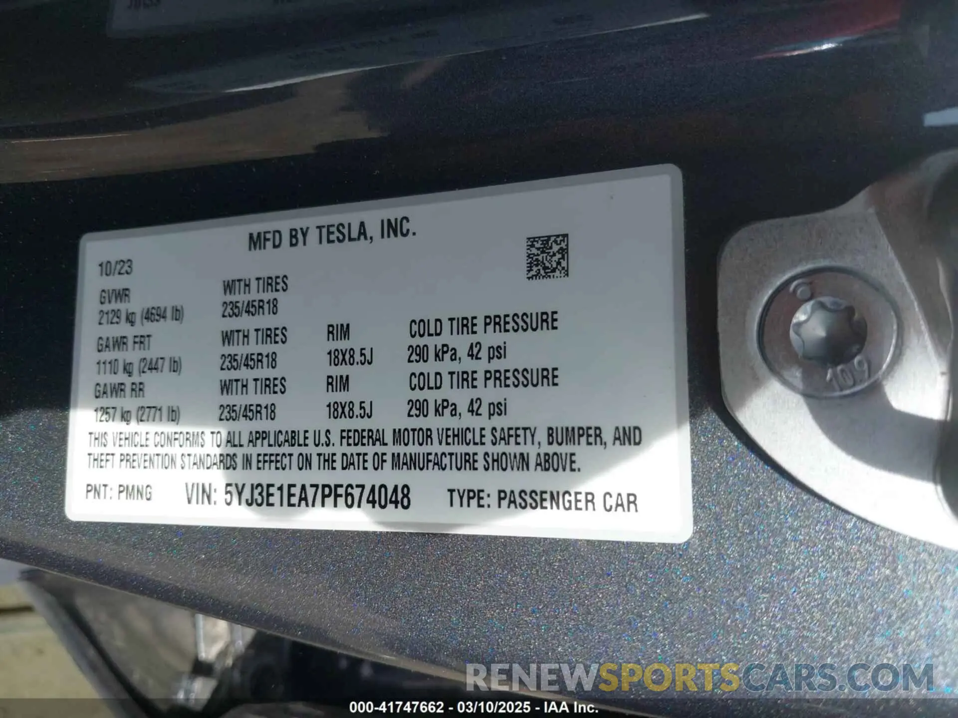 9 Photograph of a damaged car 5YJ3E1EA7PF674048 TESLA MODEL 3 2023
