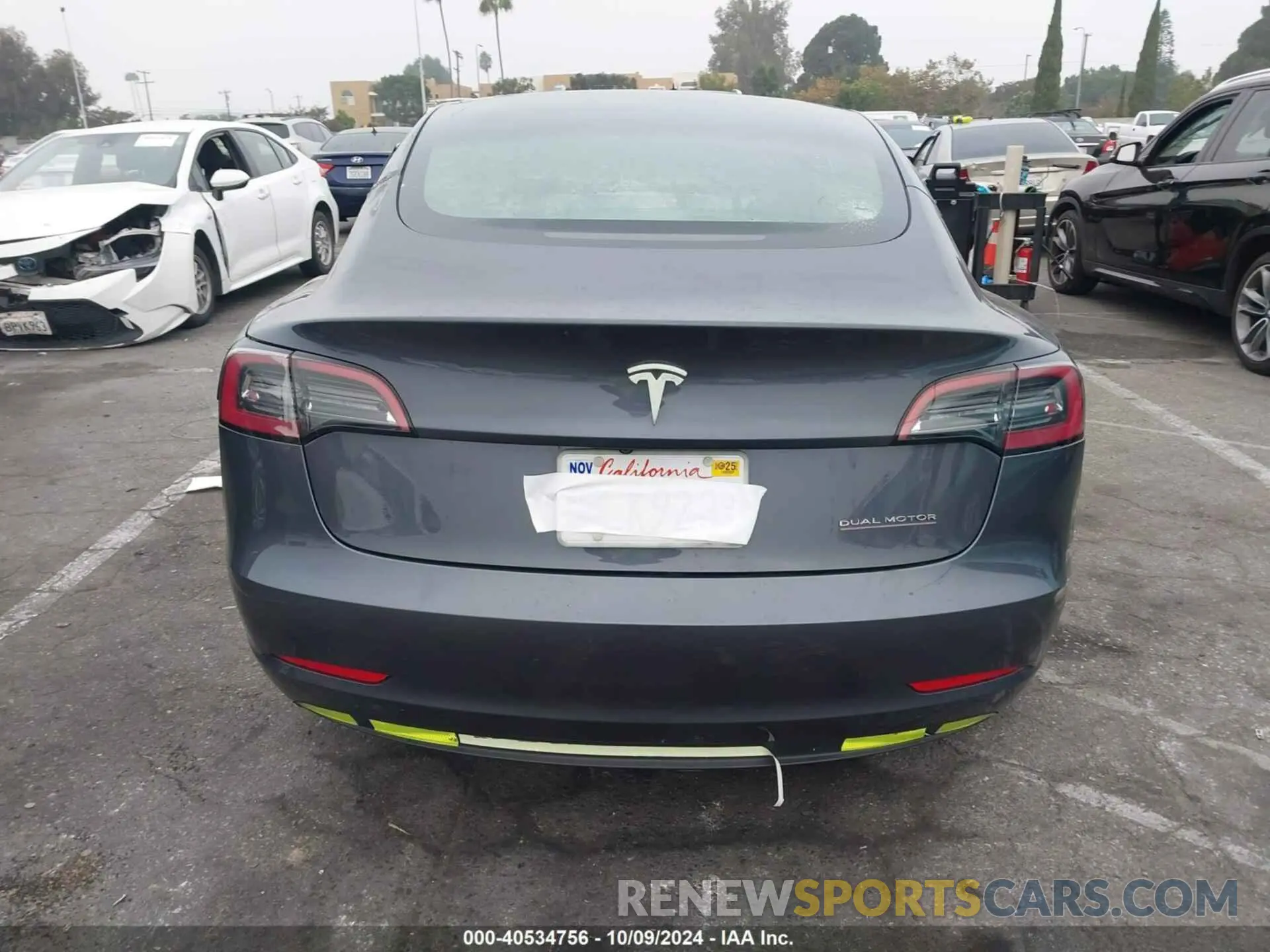 15 Photograph of a damaged car 5YJ3E1EA7PF676348 TESLA MODEL 3 2023