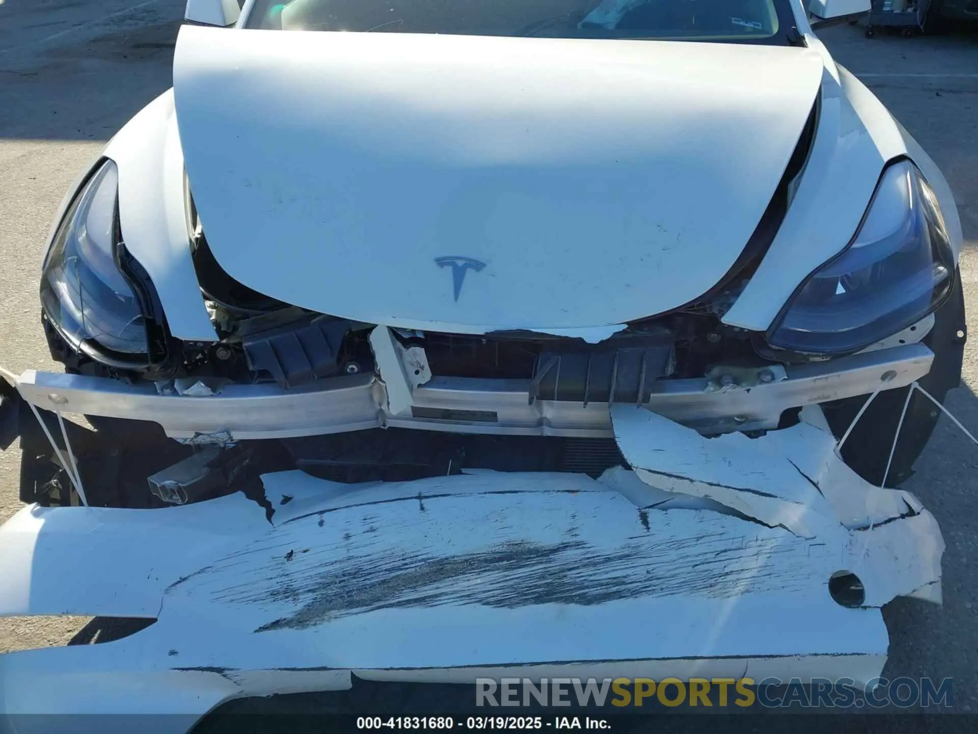 6 Photograph of a damaged car 5YJ3E1EA7PF693103 TESLA MODEL 3 2023