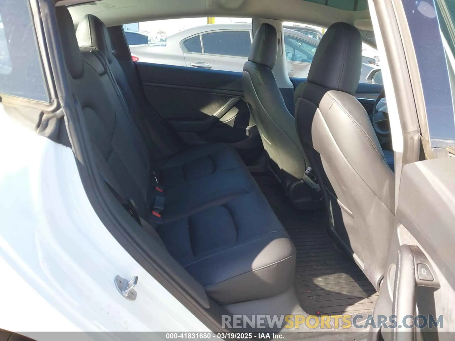 8 Photograph of a damaged car 5YJ3E1EA7PF693103 TESLA MODEL 3 2023