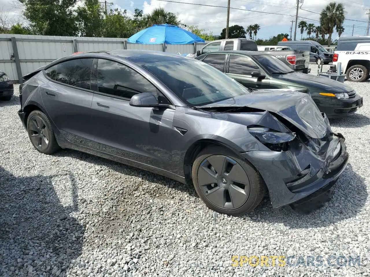 4 Фотография поврежденного автомобиля 5YJ3E1EA7PF705024 TESLA MODEL 3 2023