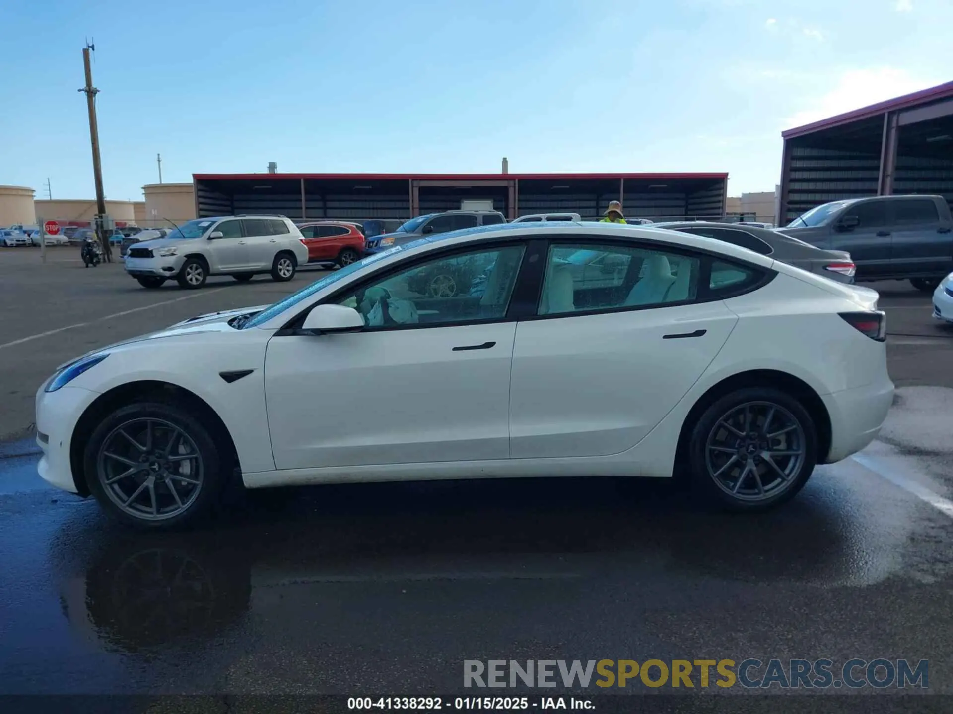 14 Photograph of a damaged car 5YJ3E1EA8PF395109 TESLA MODEL 3 2023