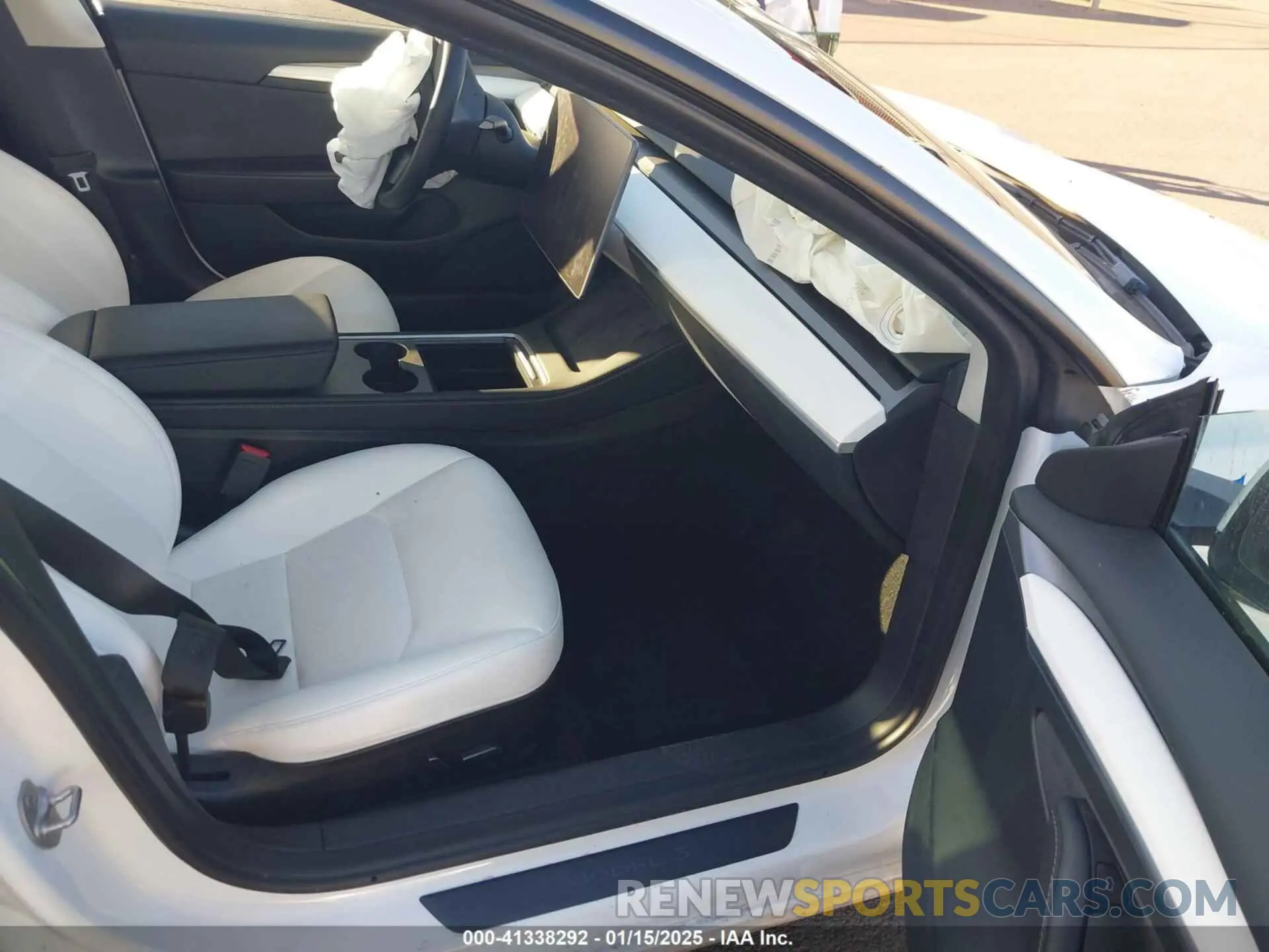 5 Photograph of a damaged car 5YJ3E1EA8PF395109 TESLA MODEL 3 2023