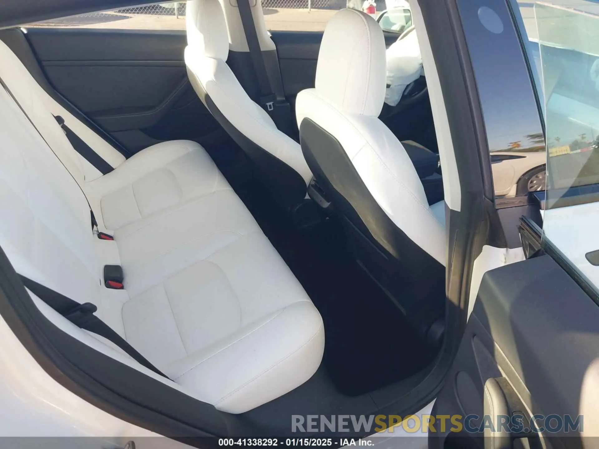 8 Photograph of a damaged car 5YJ3E1EA8PF395109 TESLA MODEL 3 2023
