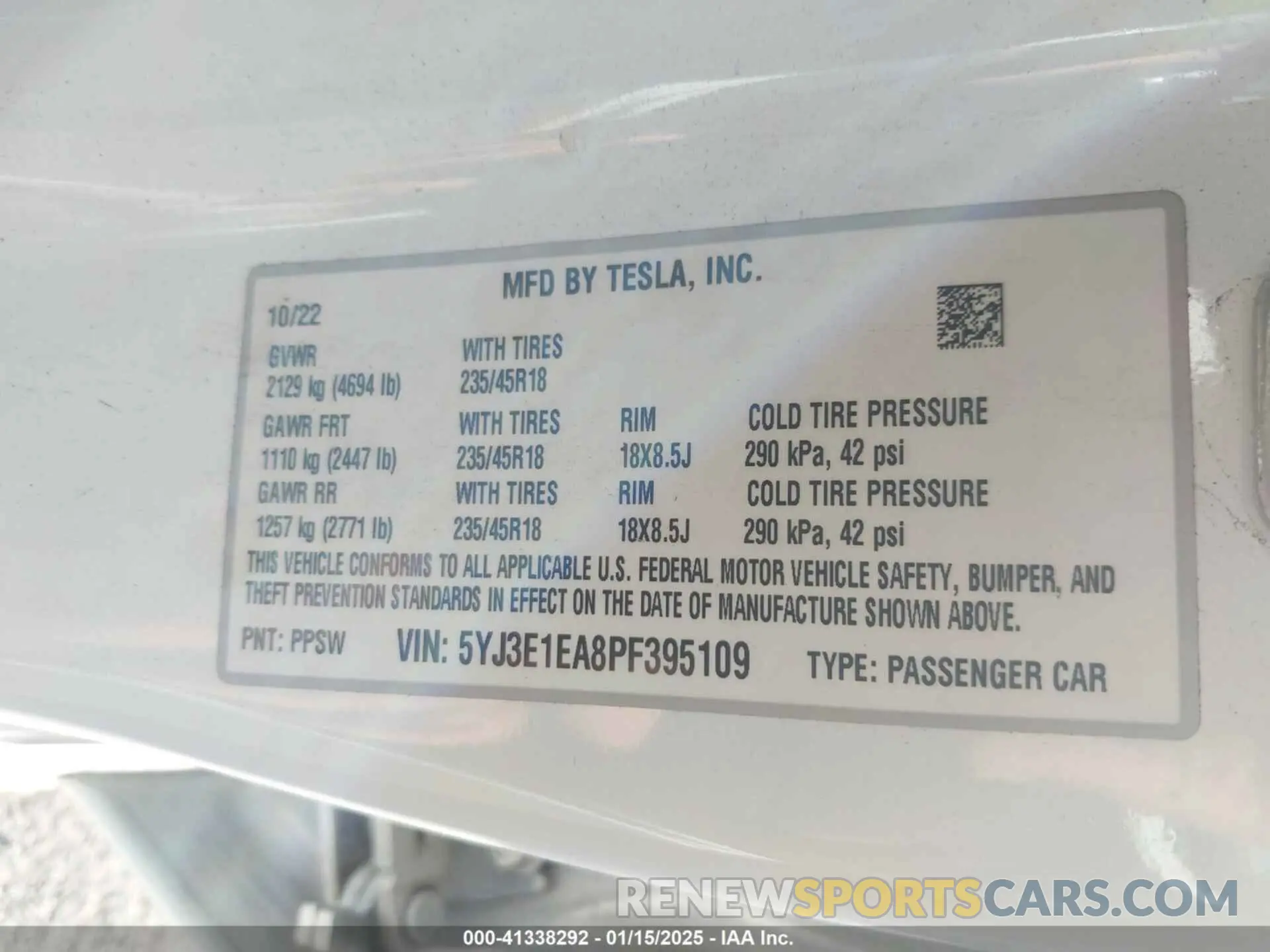 9 Photograph of a damaged car 5YJ3E1EA8PF395109 TESLA MODEL 3 2023