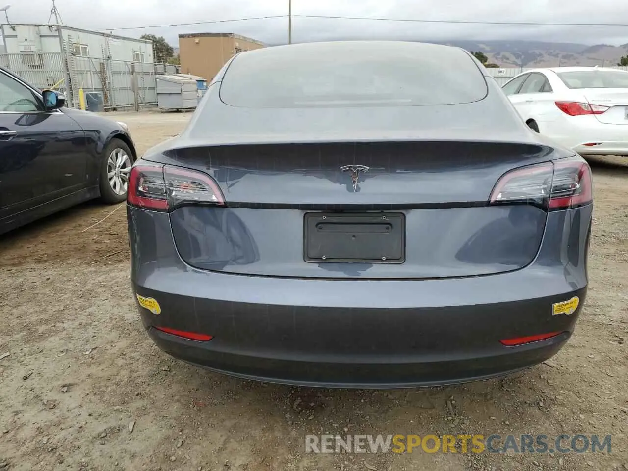 6 Фотография поврежденного автомобиля 5YJ3E1EA8PF403211 TESLA MODEL 3 2023