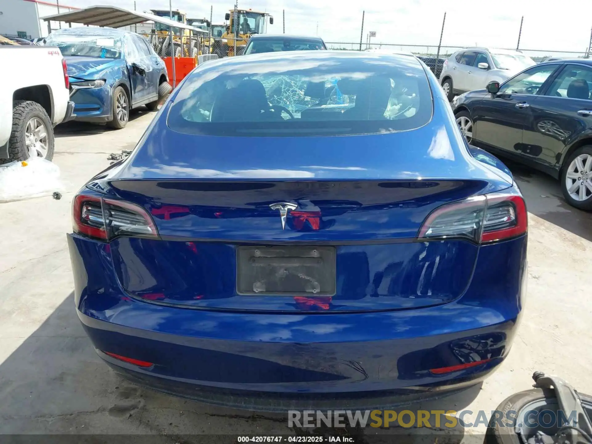 16 Фотография поврежденного автомобиля 5YJ3E1EA8PF403743 TESLA MODEL 3 2023