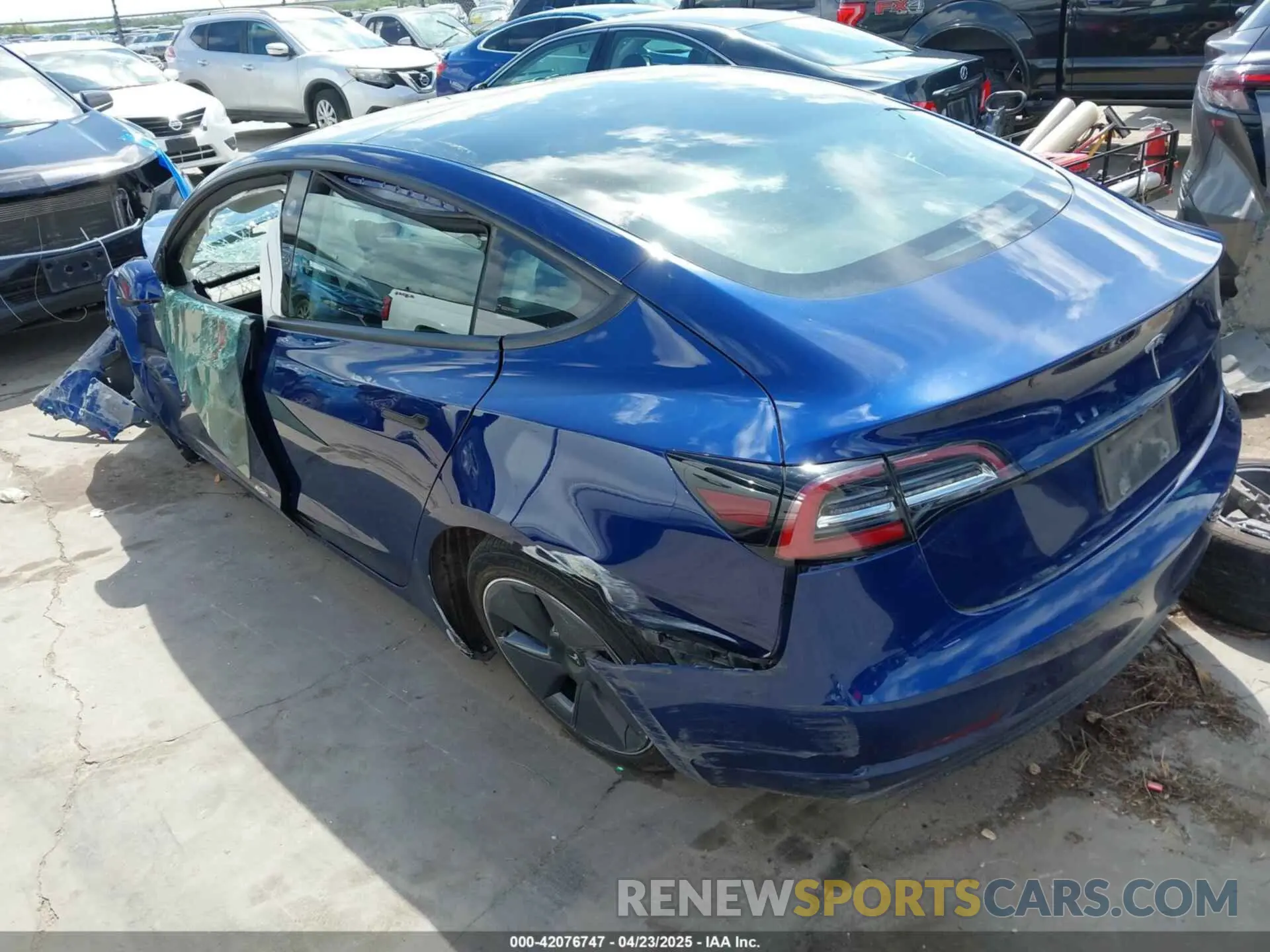3 Фотография поврежденного автомобиля 5YJ3E1EA8PF403743 TESLA MODEL 3 2023