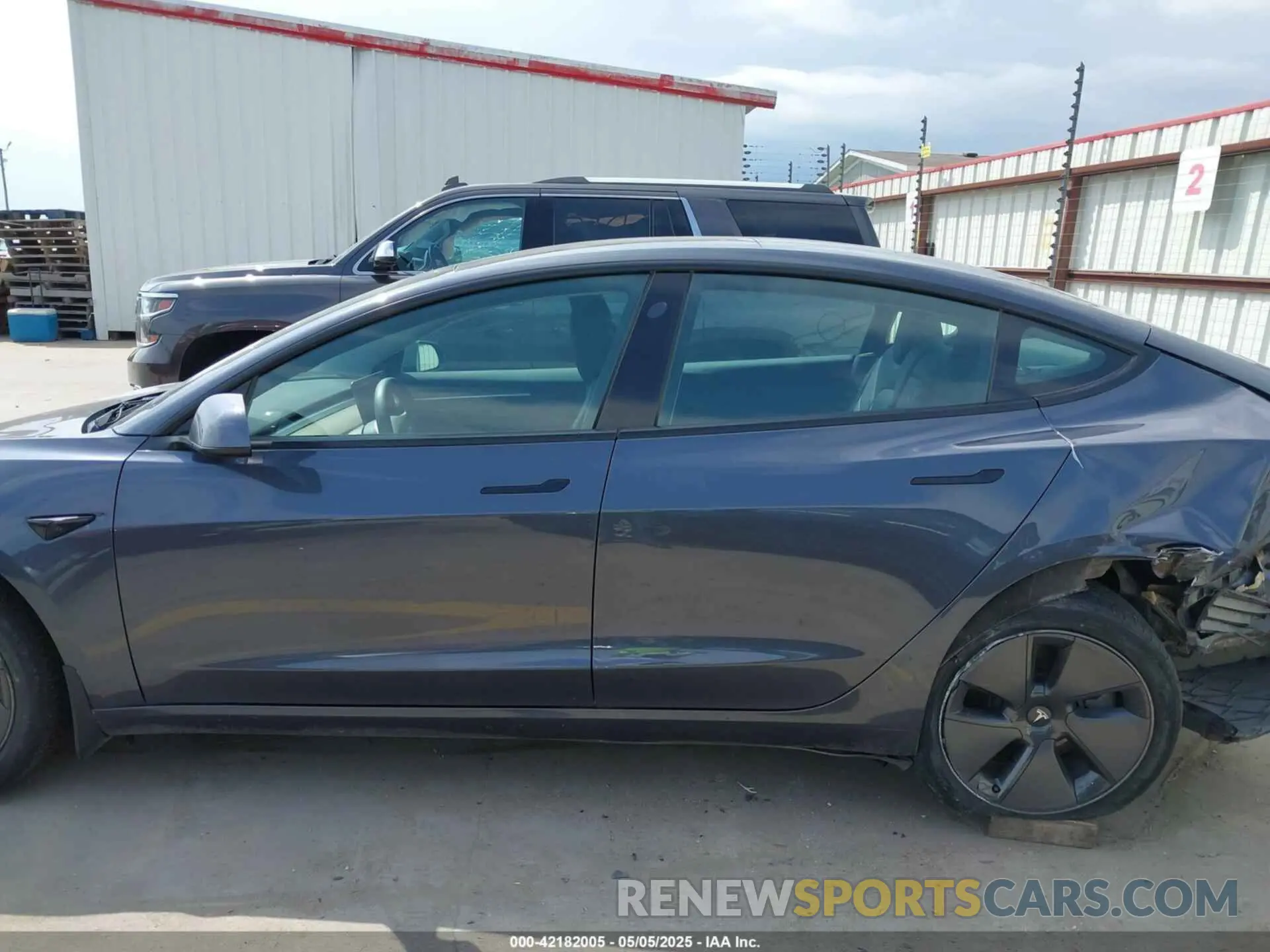 13 Фотография поврежденного автомобиля 5YJ3E1EA8PF404553 TESLA MODEL 3 2023