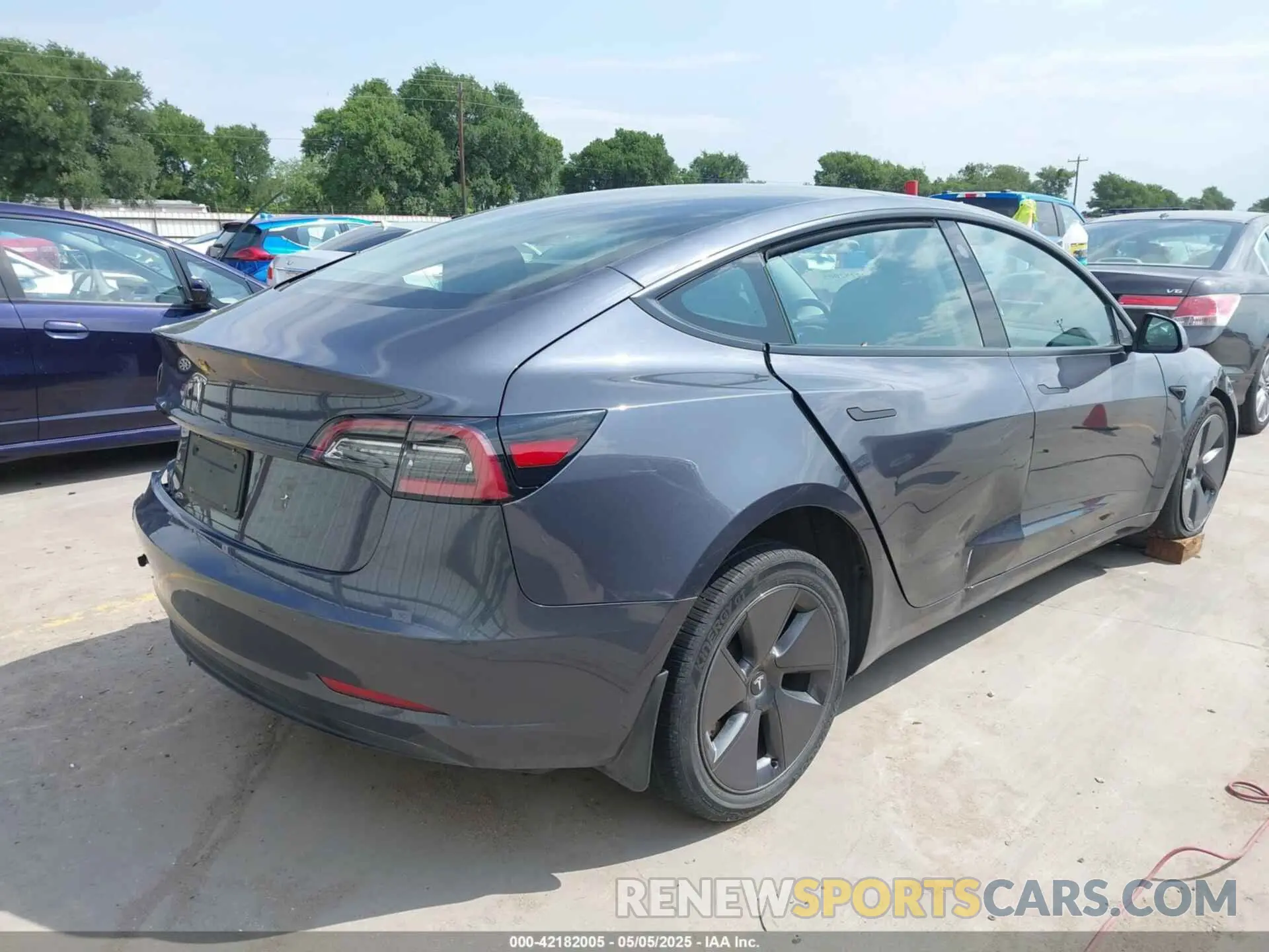 4 Фотография поврежденного автомобиля 5YJ3E1EA8PF404553 TESLA MODEL 3 2023