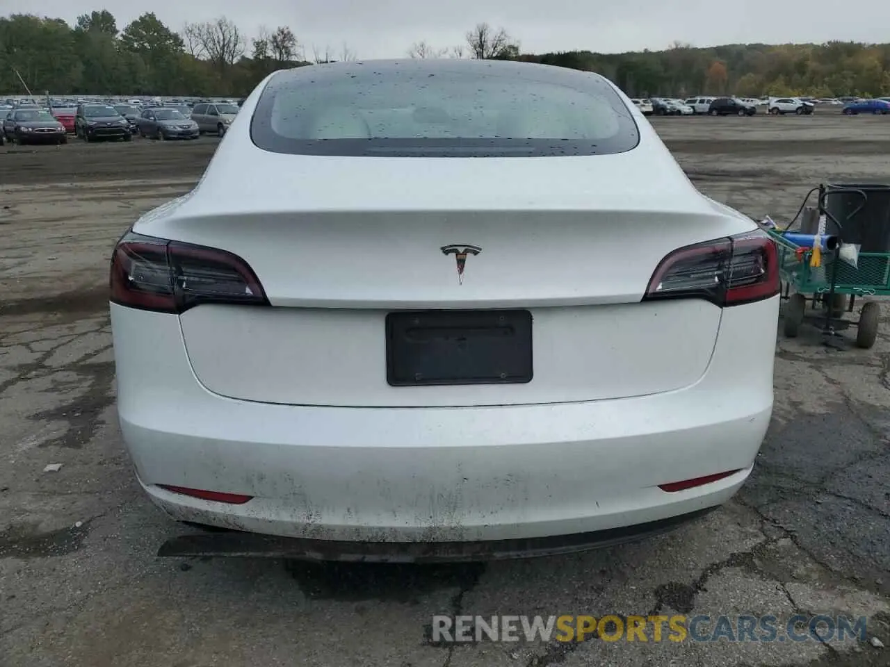 6 Photograph of a damaged car 5YJ3E1EA8PF414998 TESLA MODEL 3 2023