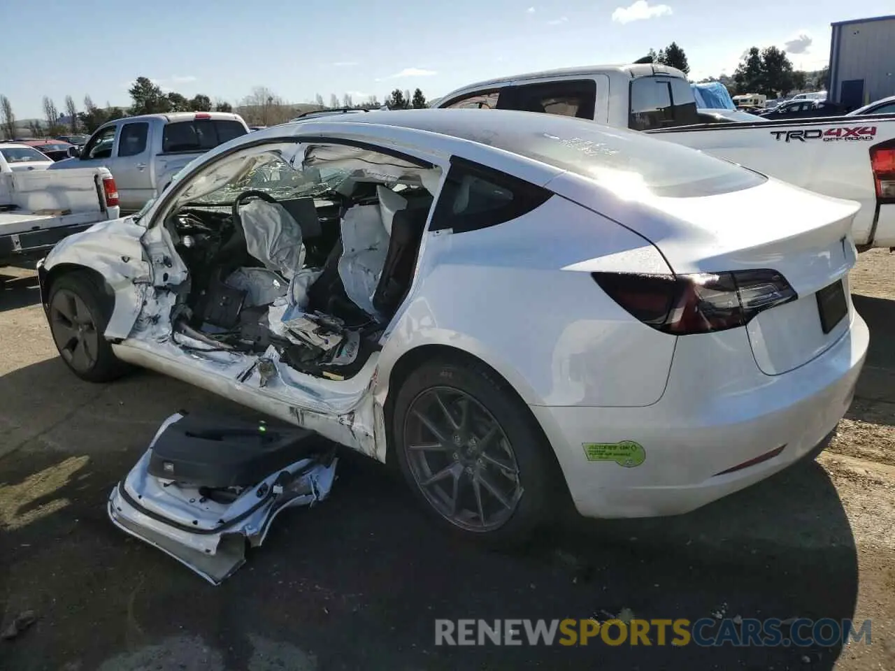 2 Фотография поврежденного автомобиля 5YJ3E1EA8PF430425 TESLA MODEL 3 2023