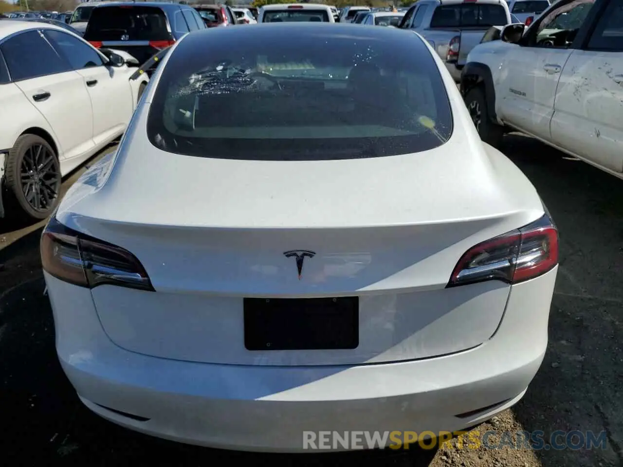 6 Фотография поврежденного автомобиля 5YJ3E1EA8PF430425 TESLA MODEL 3 2023