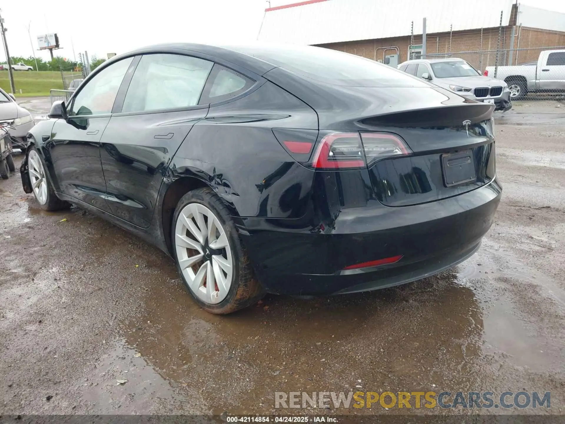 3 Фотография поврежденного автомобиля 5YJ3E1EA8PF435365 TESLA MODEL 3 2023