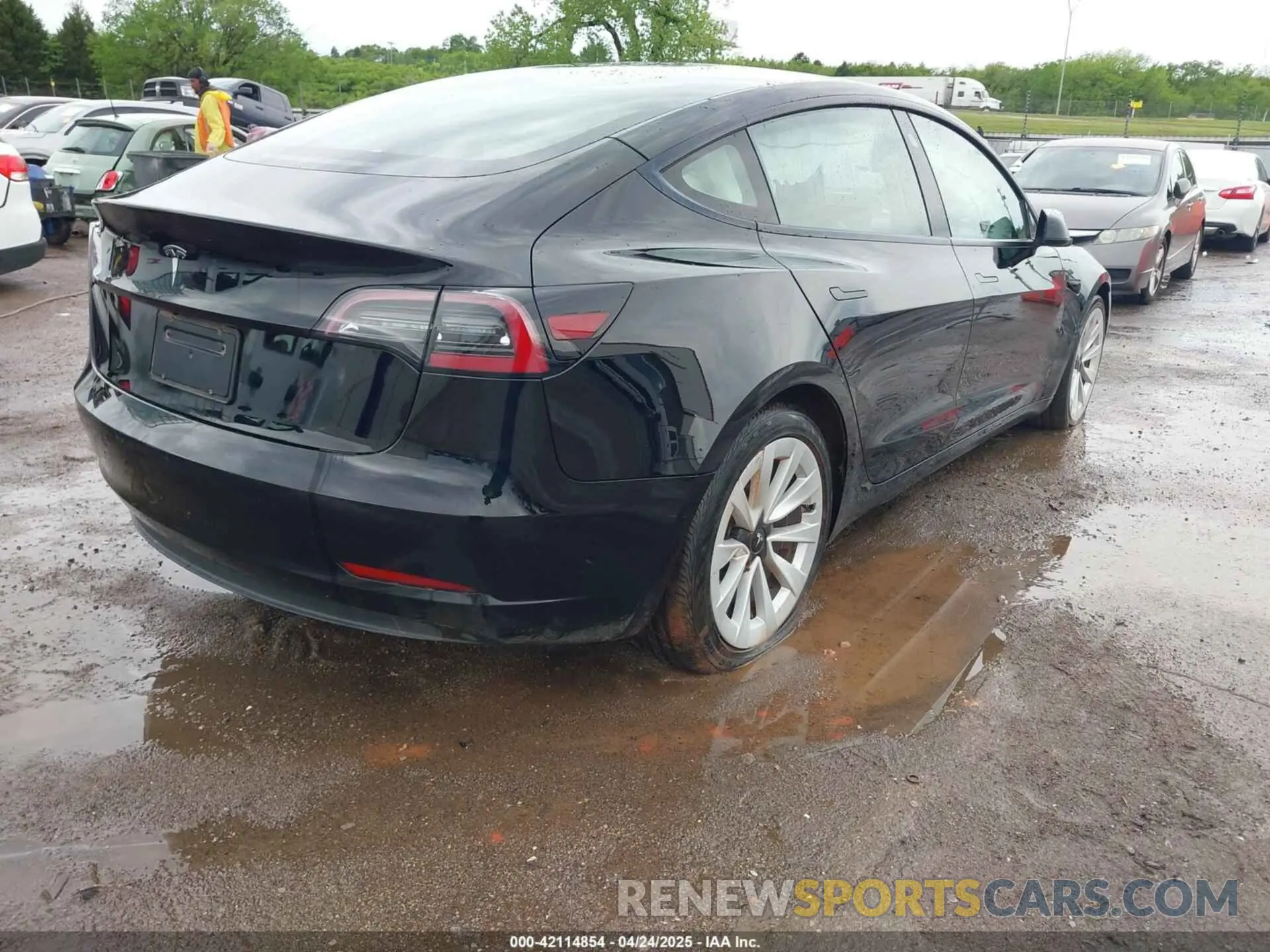 4 Фотография поврежденного автомобиля 5YJ3E1EA8PF435365 TESLA MODEL 3 2023